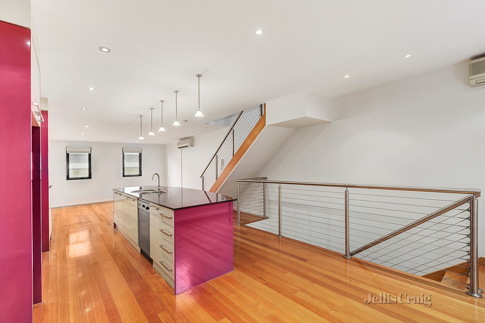 9/2 Groom Street, Clifton Hill image 1