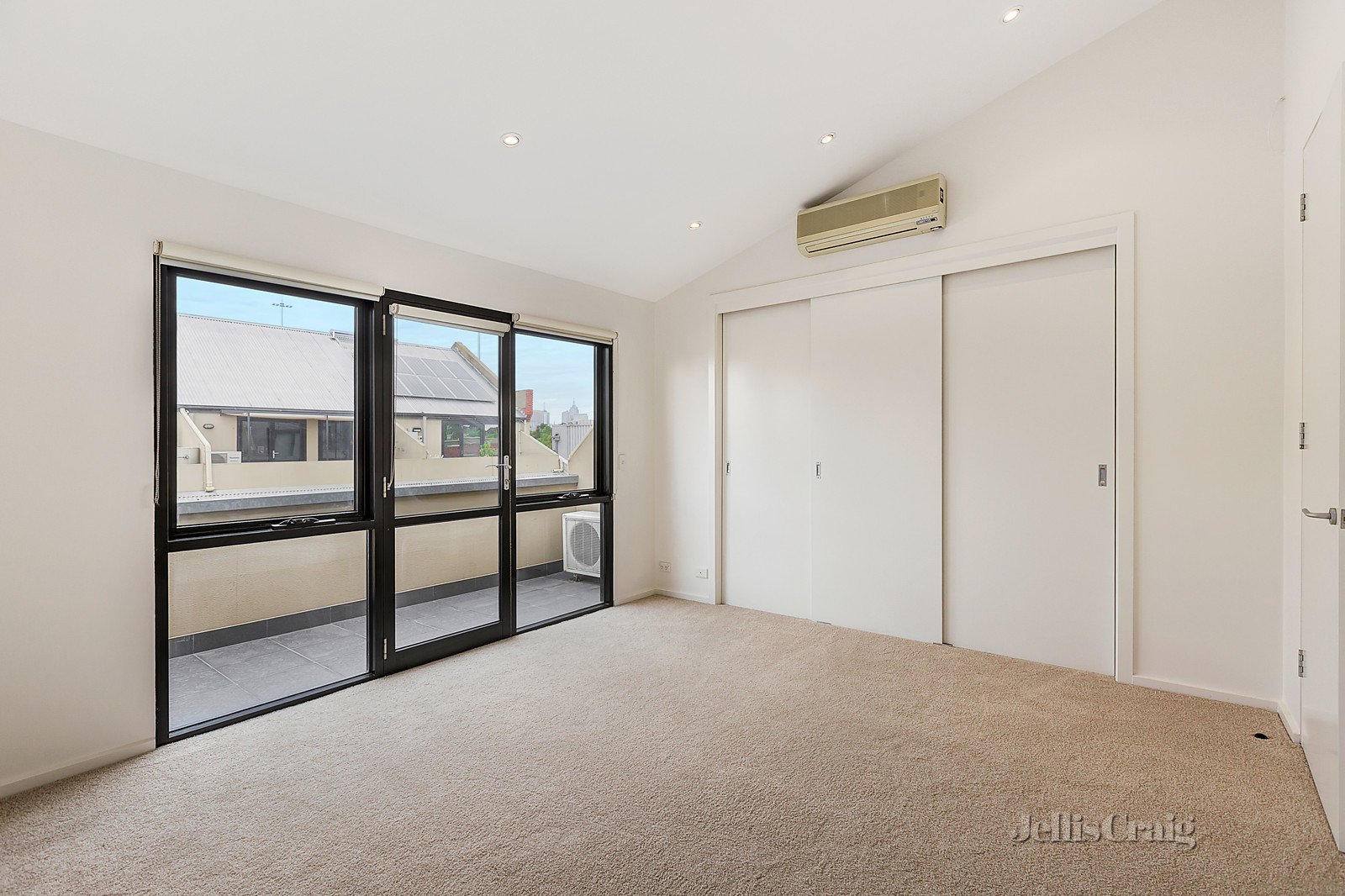 9/2 Groom Street, Clifton Hill image 4