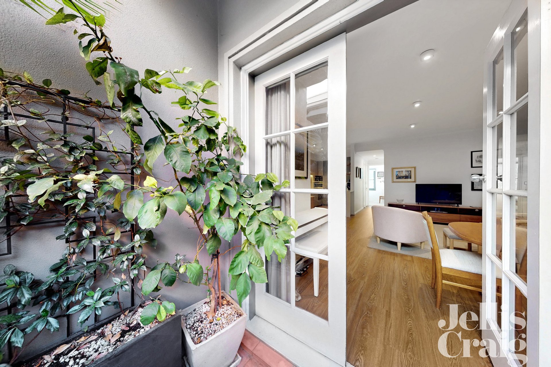 9/2 Henrietta Street, Hawthorn image 12