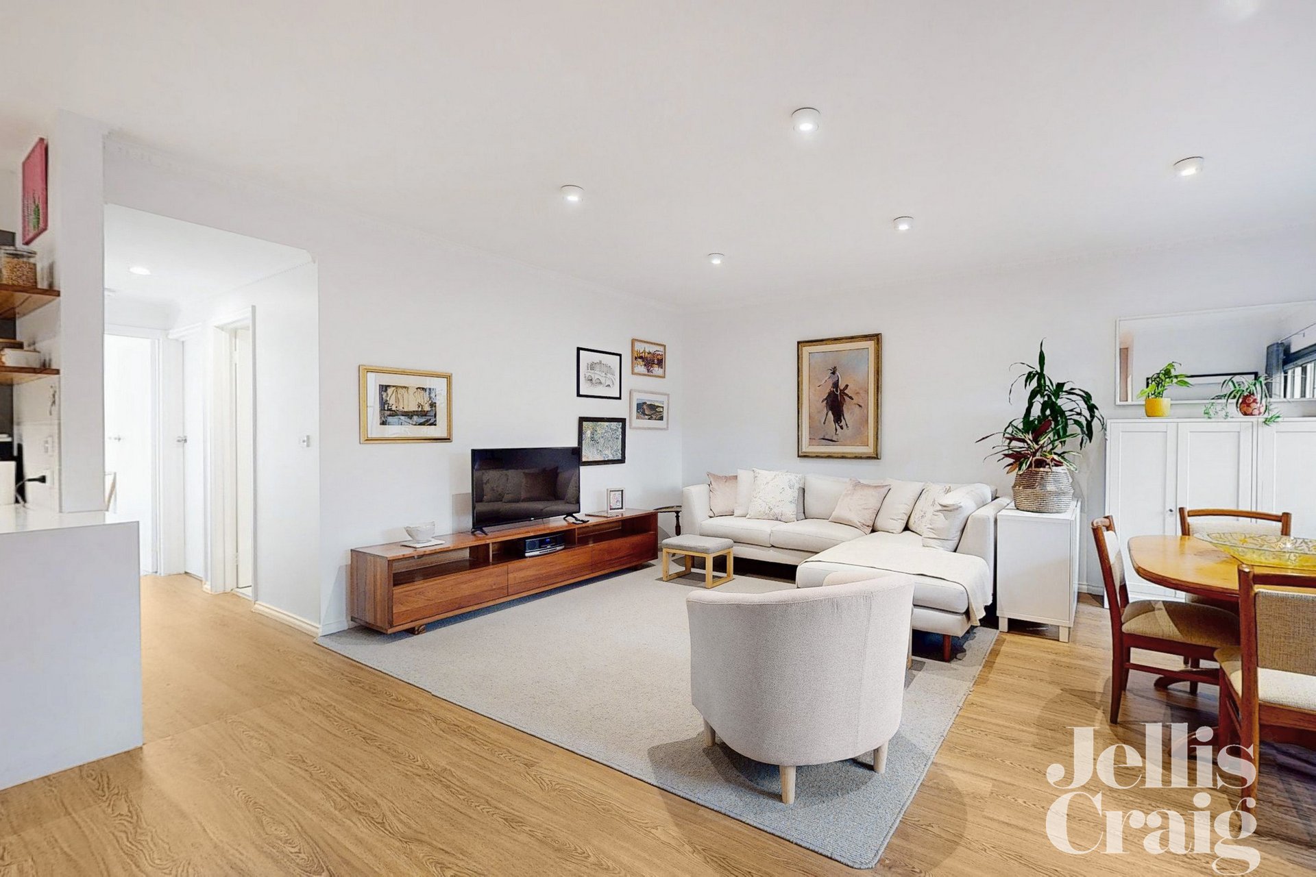 9/2 Henrietta Street, Hawthorn image 3