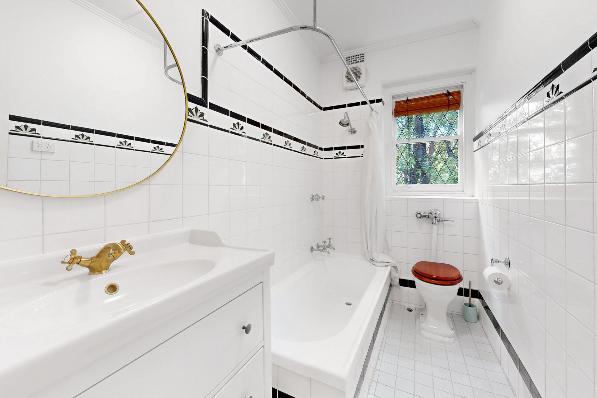 9 / 2 Jessamine Avenue Prahran