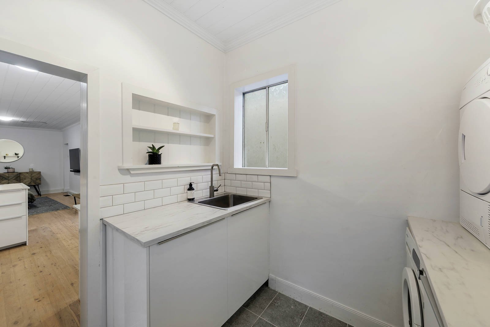 92 Madden Grove, Richmond image 5