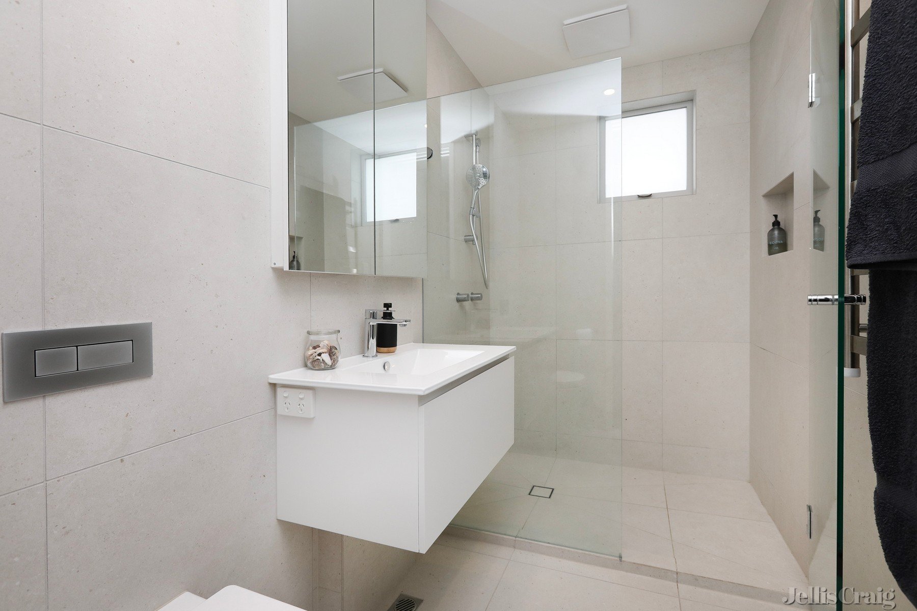 9/2 Manningham Street, Parkville image 4