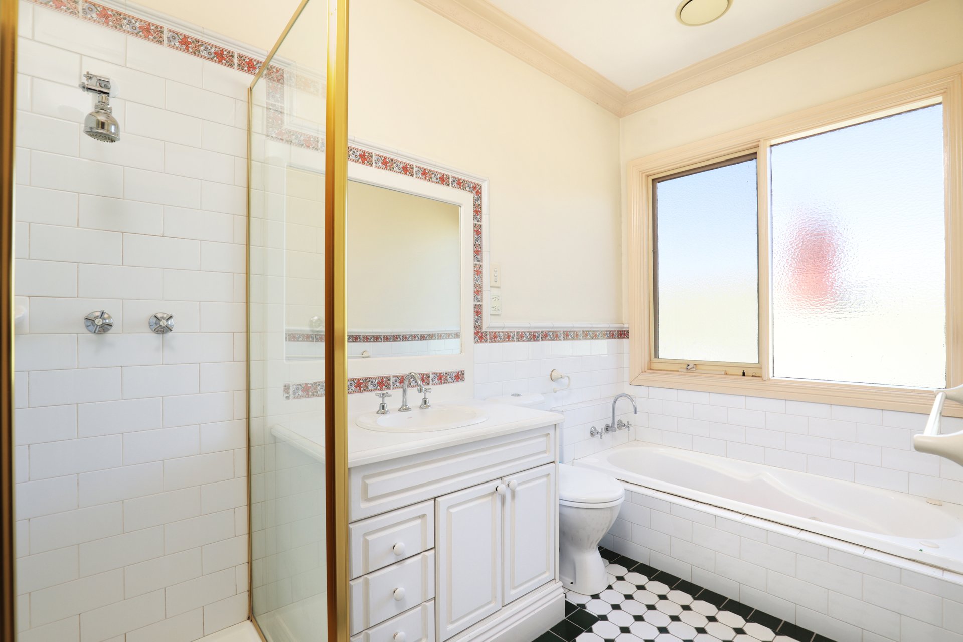 92 Pascoe Vale Road, Moonee Ponds image 6