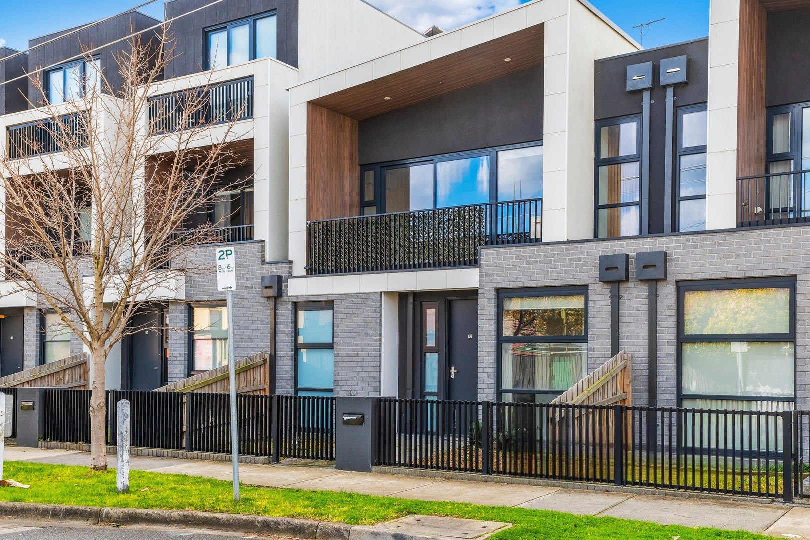 Property Gallery - Main Image