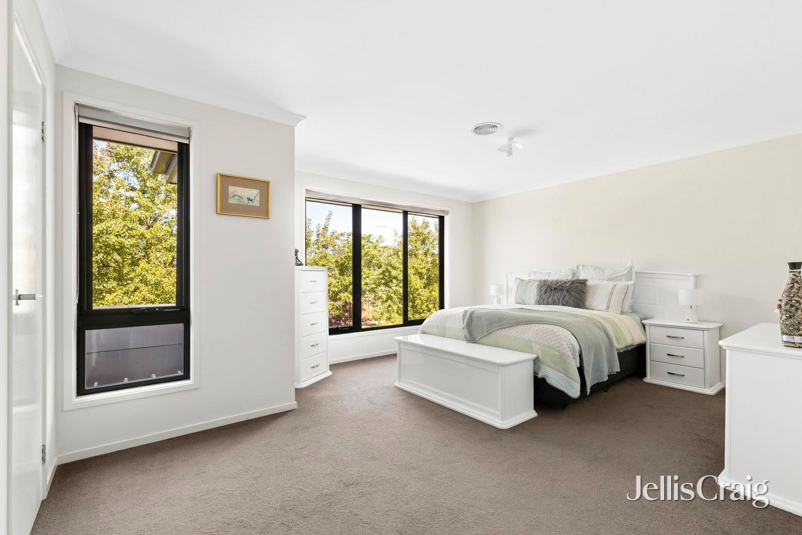 92 Rutledge Boulevard, North&nbsp;Geelong image 10