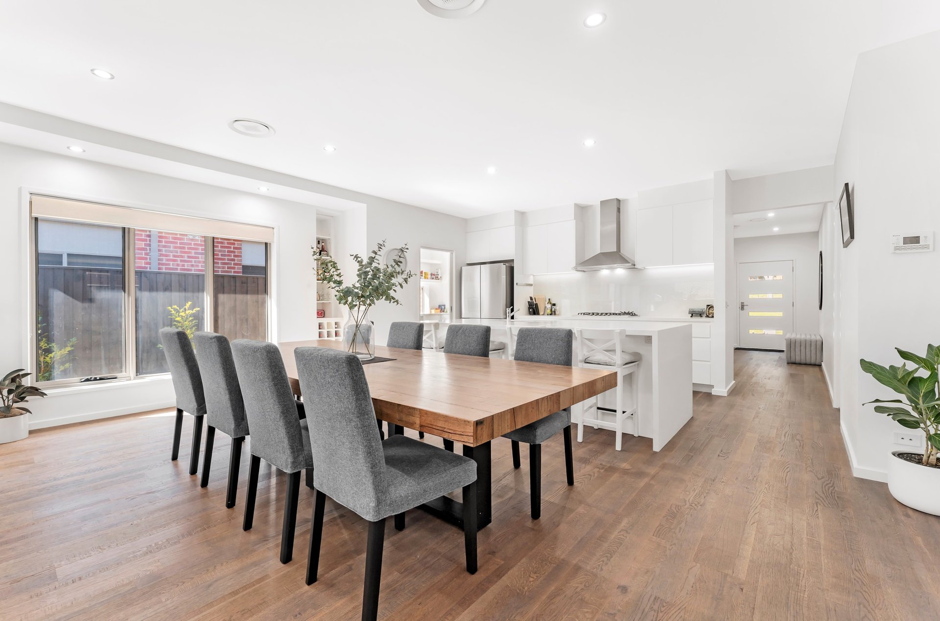 92 Sherwood Road, Chirnside Park image 2