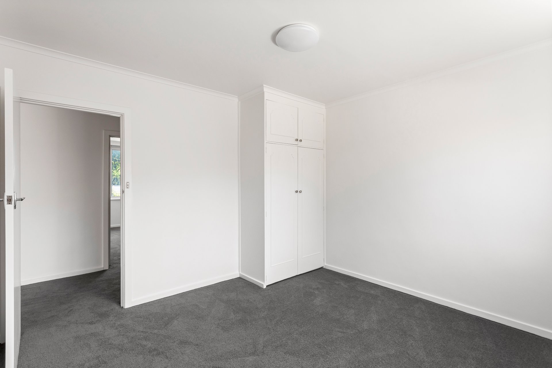 Property Gallery Thumbnail 8