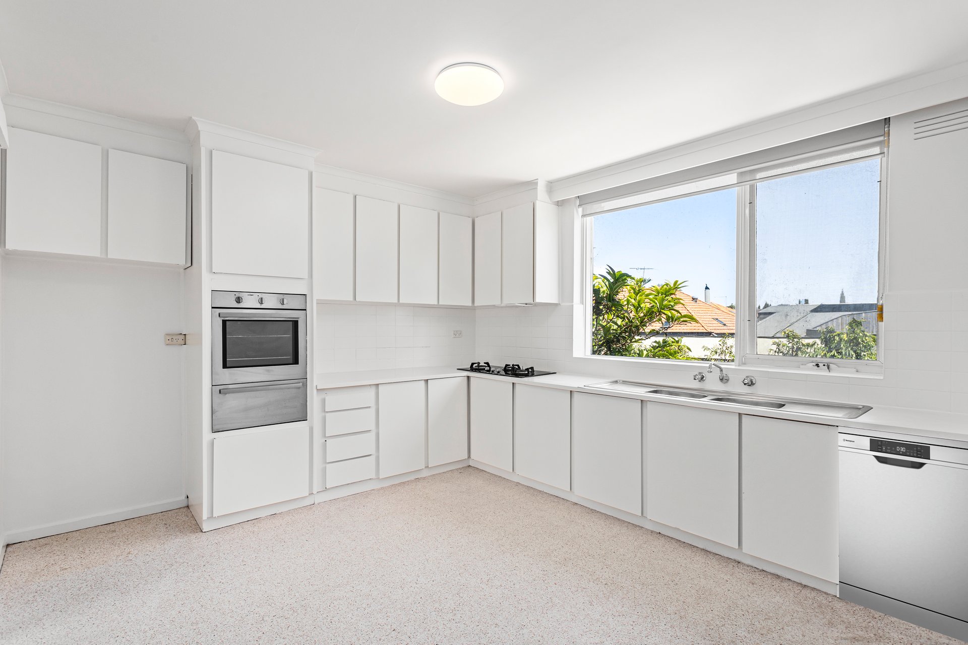 Property Gallery - Main Image