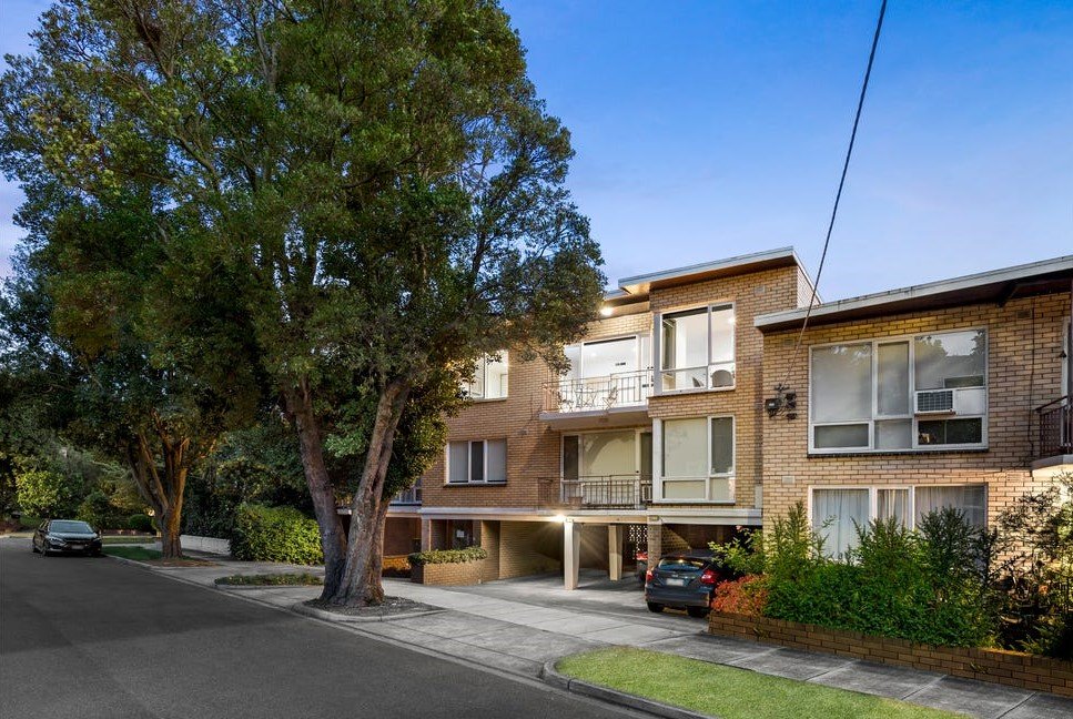 Property Gallery Thumbnail 8