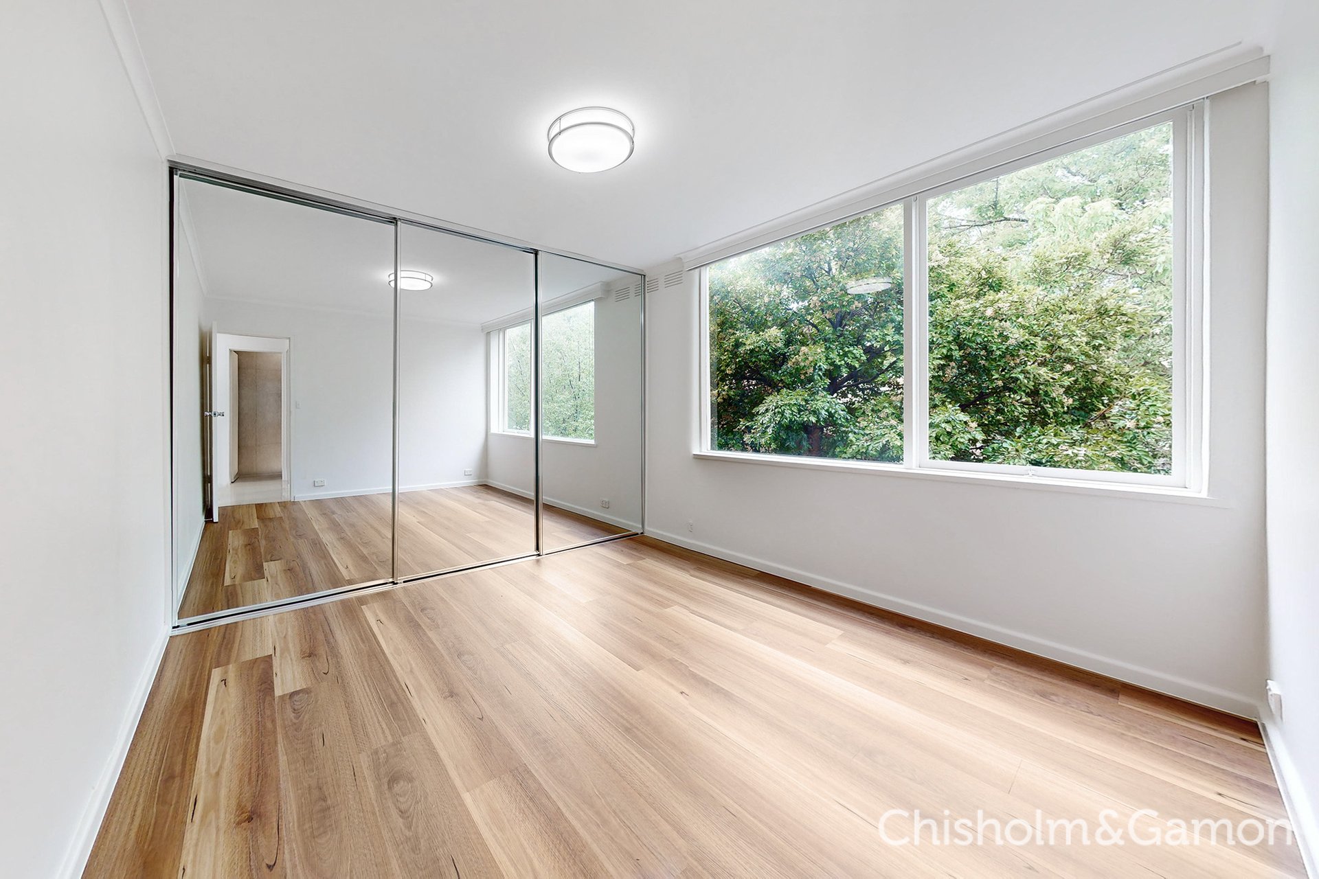 9/233 Brighton Road, Elwood image 4