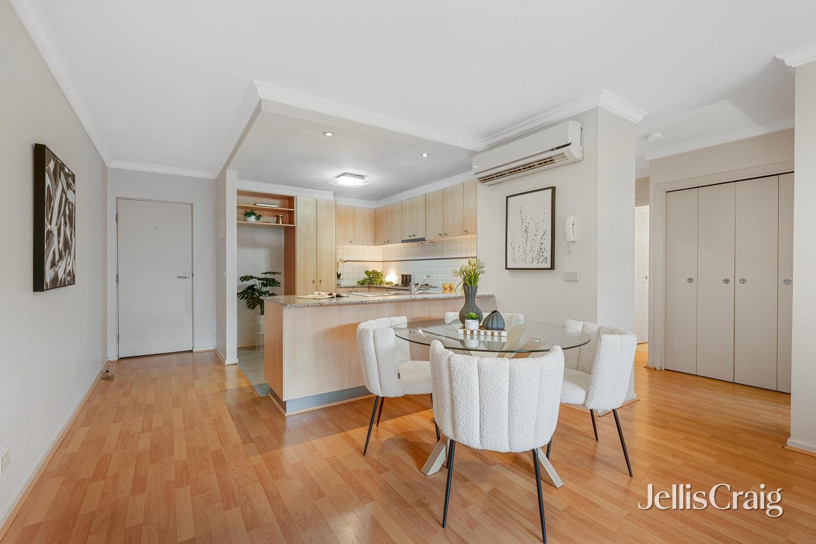 9/24 Rose Street, Box Hill image 3