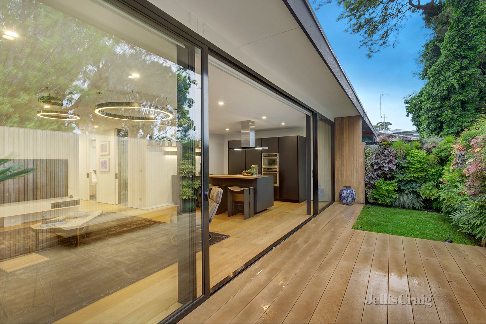 9/24 Wattle Road, Hawthorn image 3