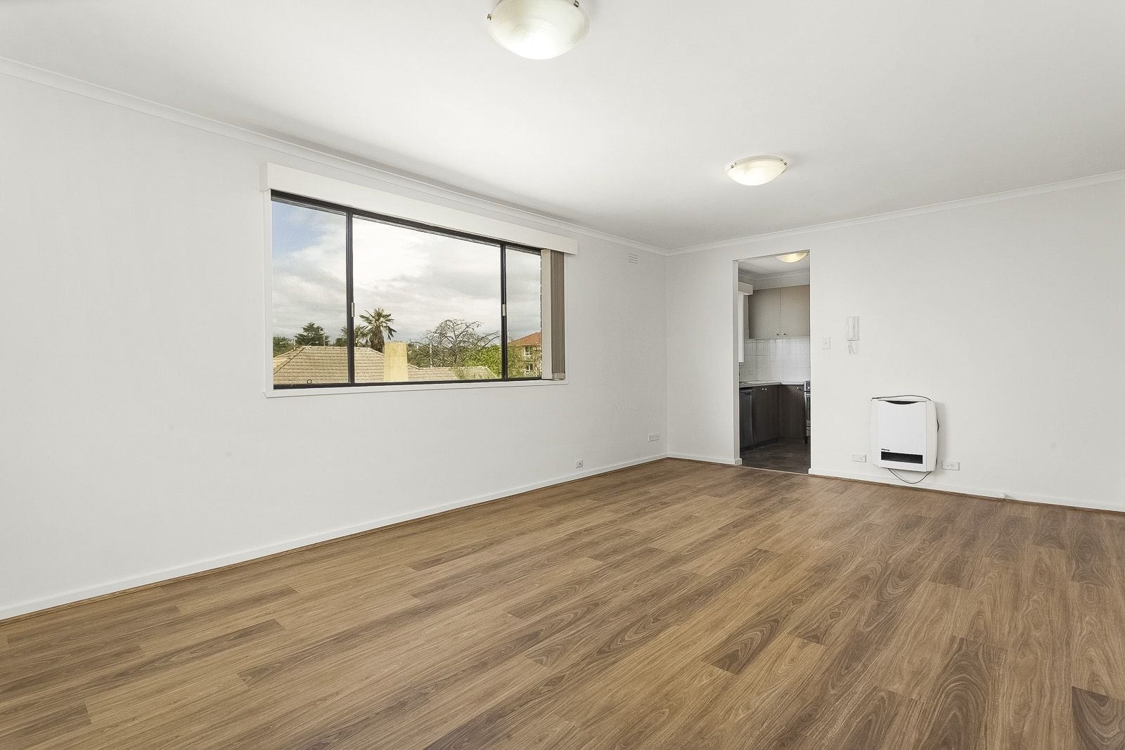 Property Gallery Thumbnail 2