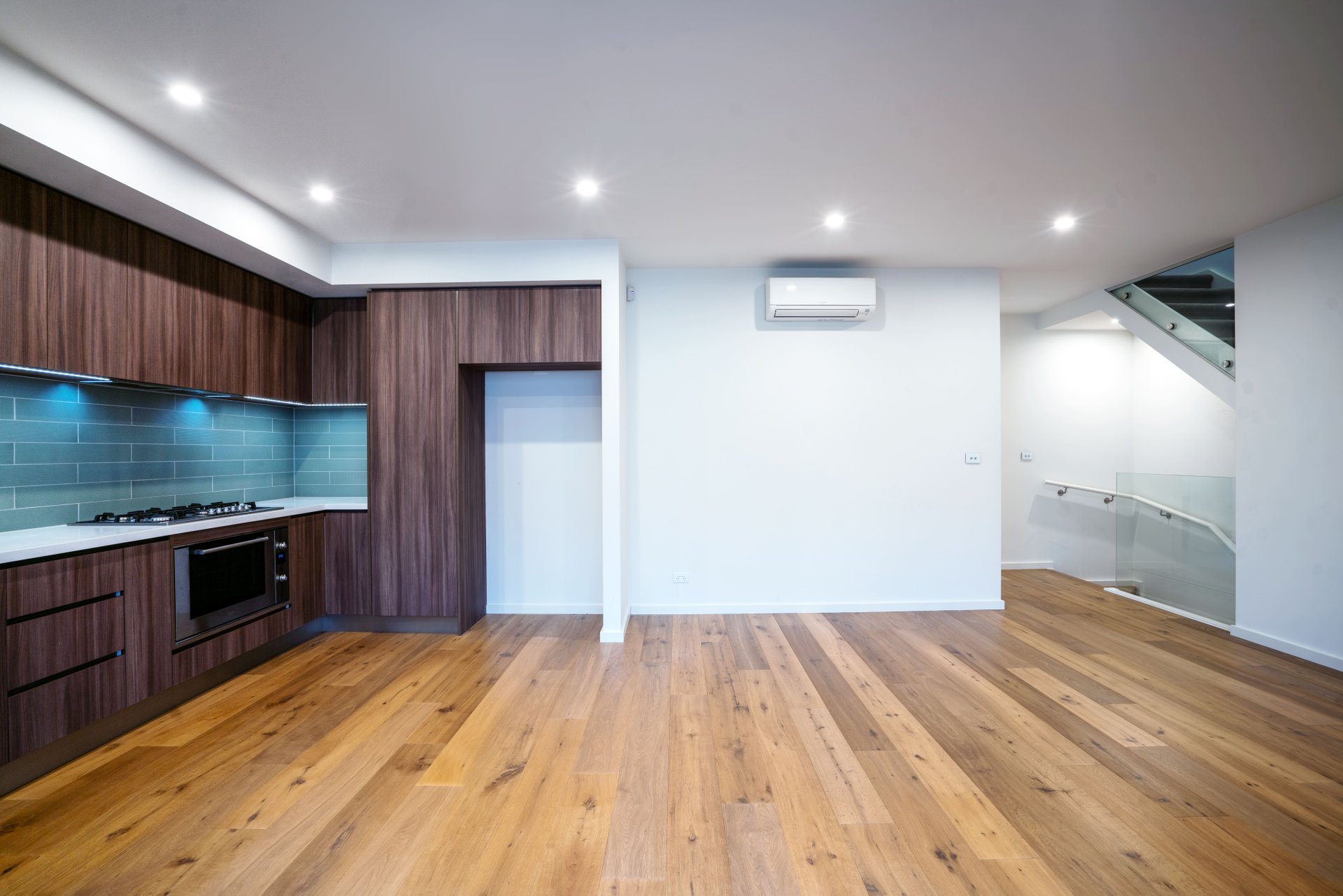 Property Gallery Thumbnail 3