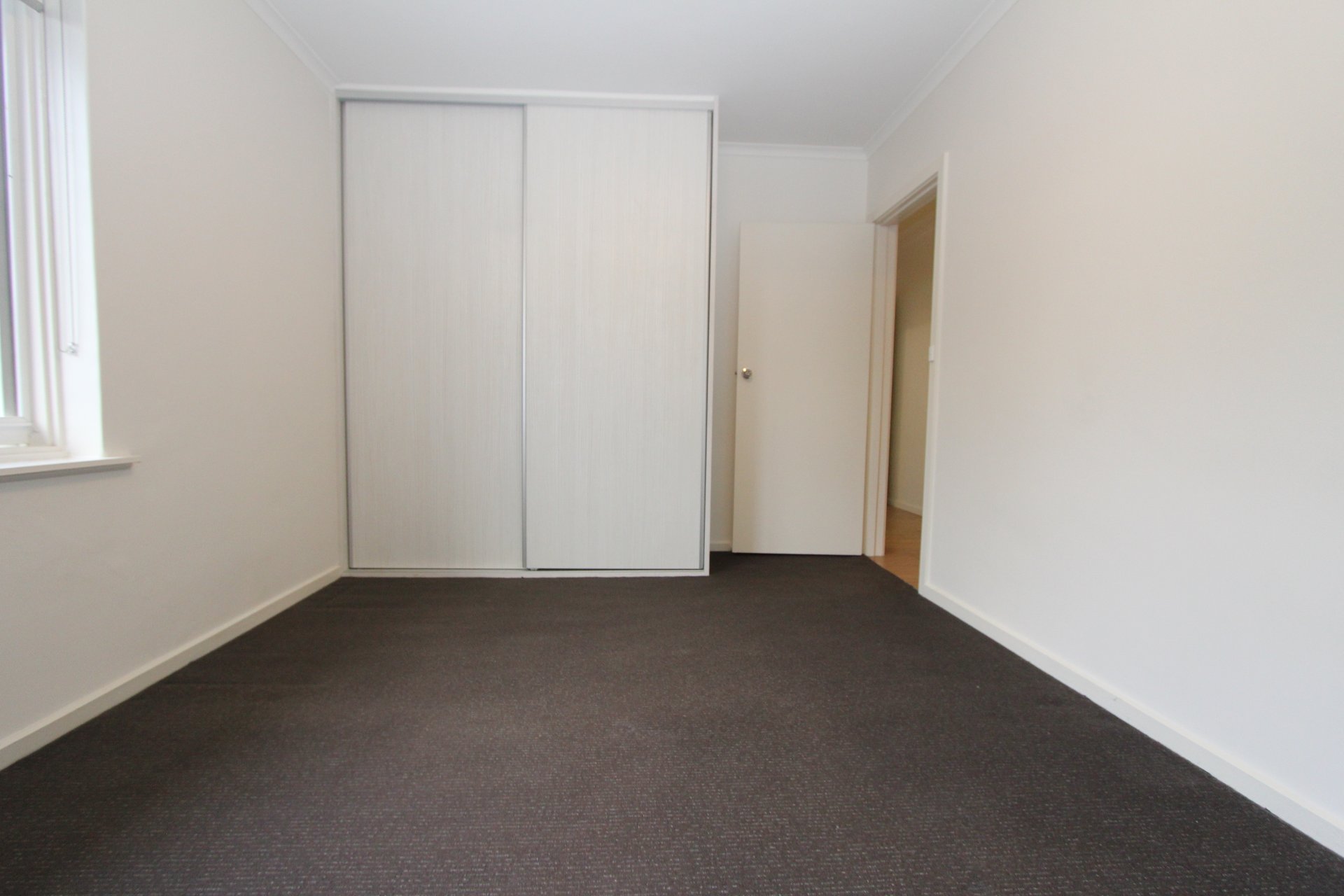 Property Gallery Thumbnail 7