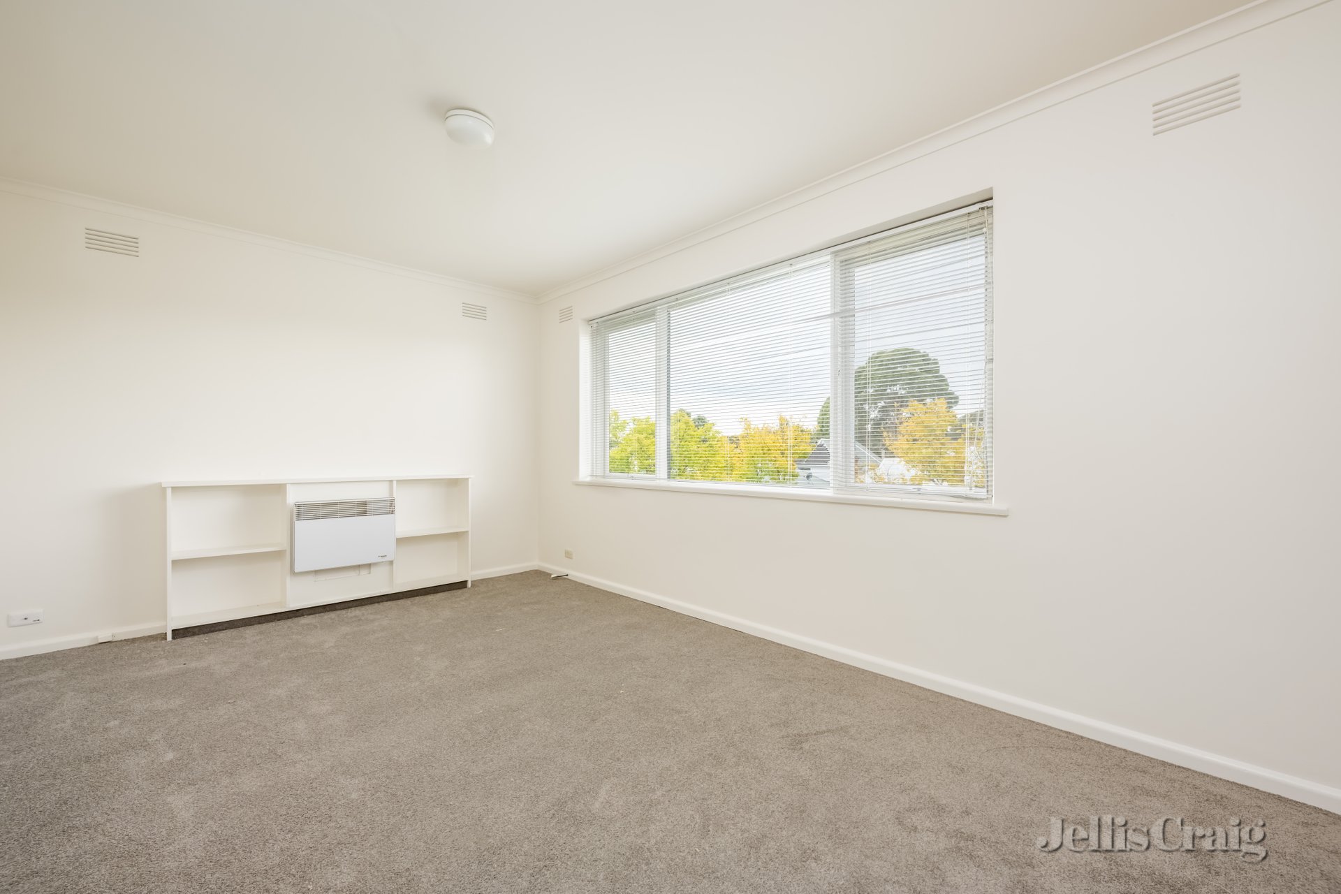9/27 Ewart Street, Malvern image 4