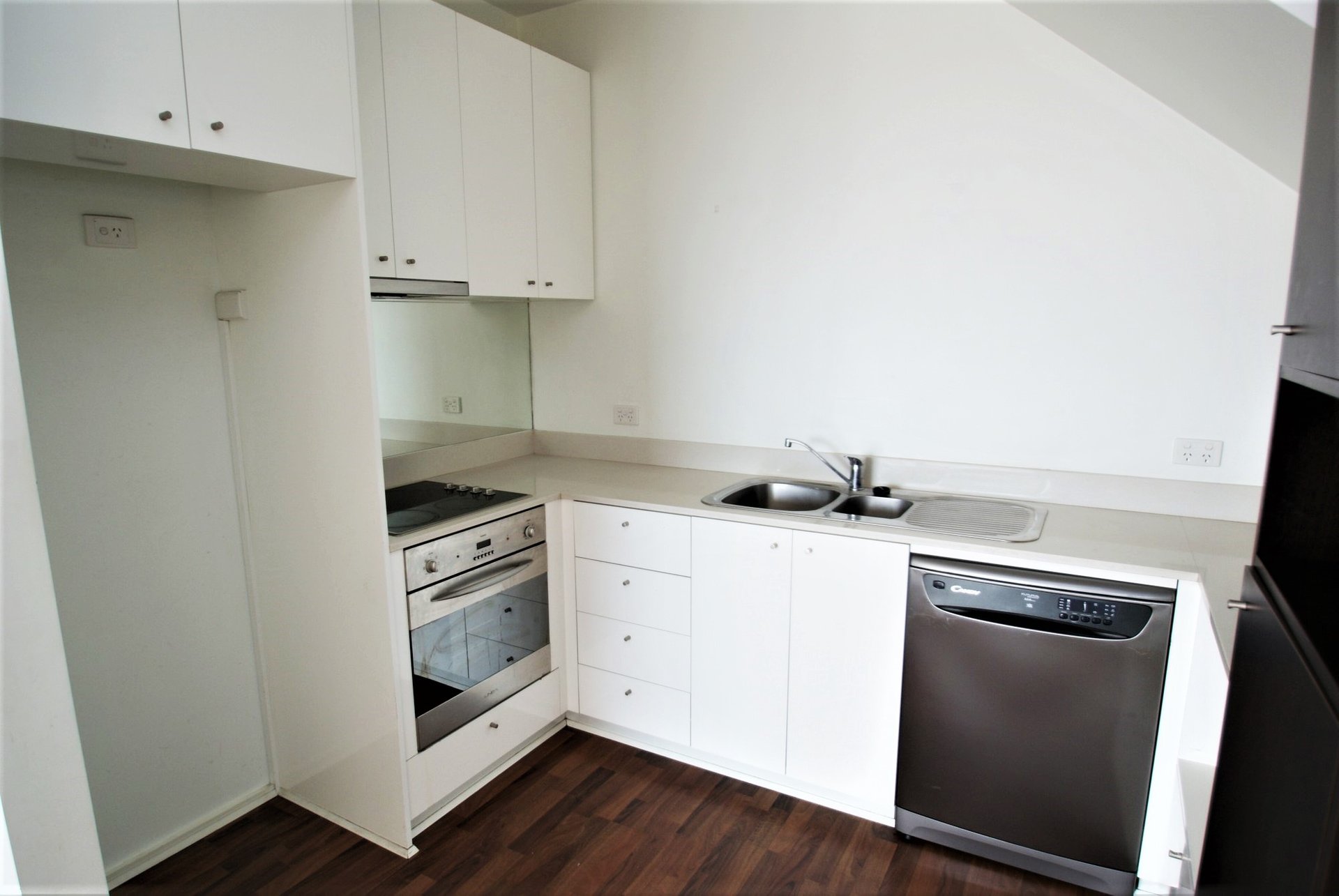 9 / 27 Izett Street Prahran