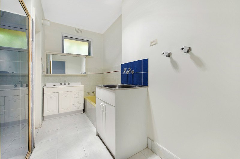 9/29 Weir Street, Balwyn image 6