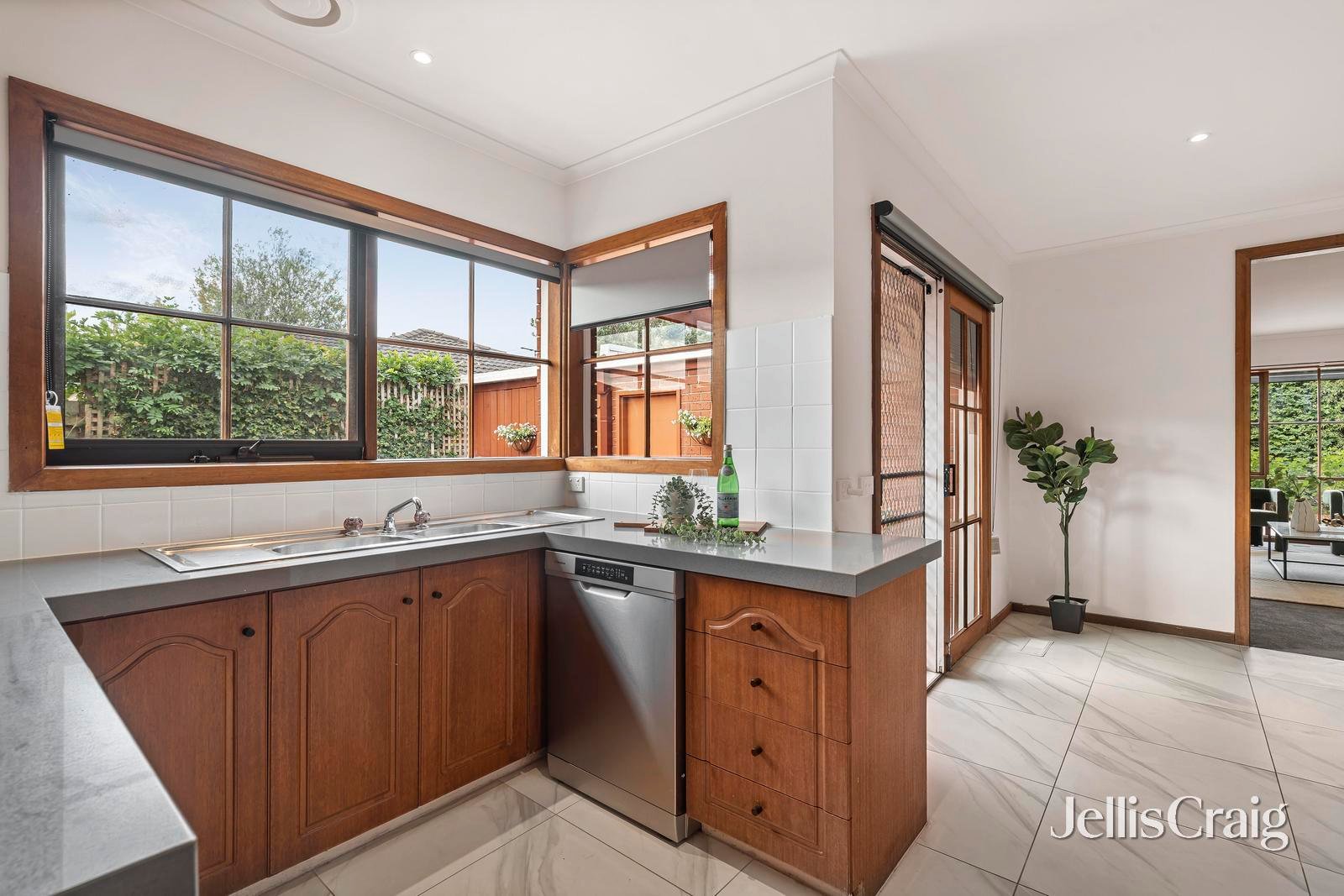 93 Blackburn Road, Doncaster&nbsp;East image 5