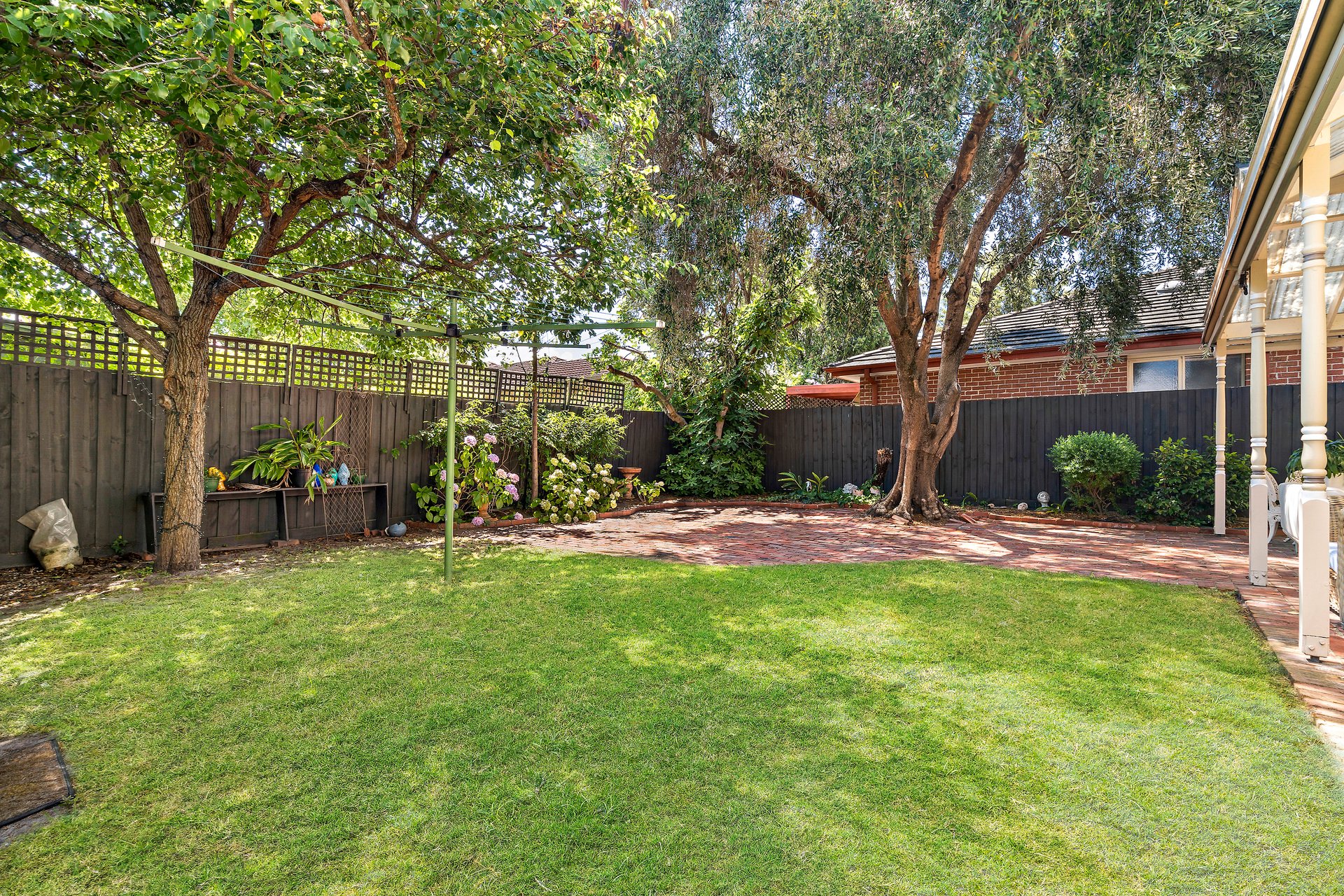 Property Gallery Thumbnail 9