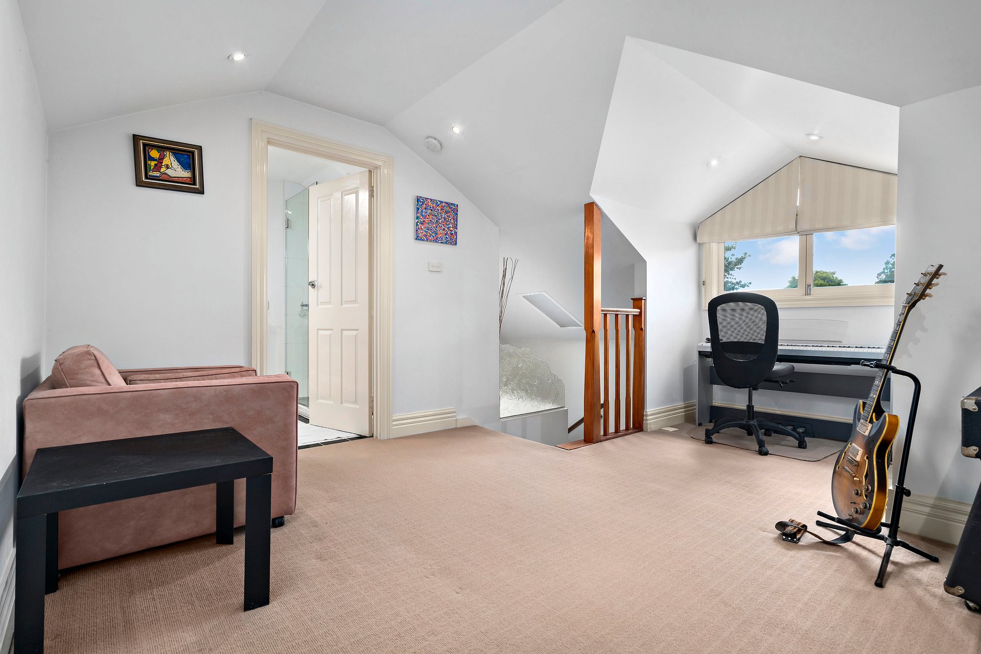 Property Gallery Thumbnail 14