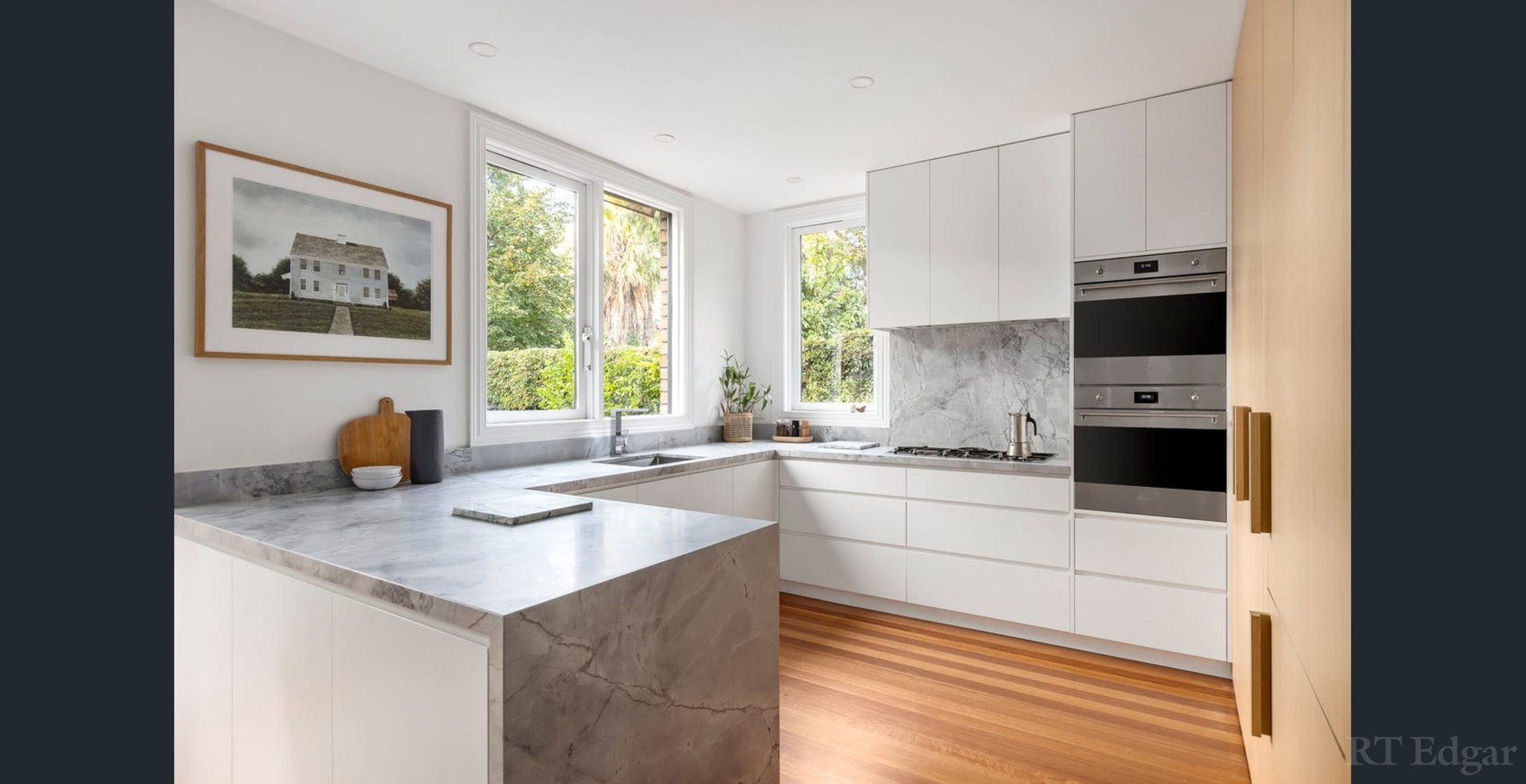 Property Gallery Thumbnail 3