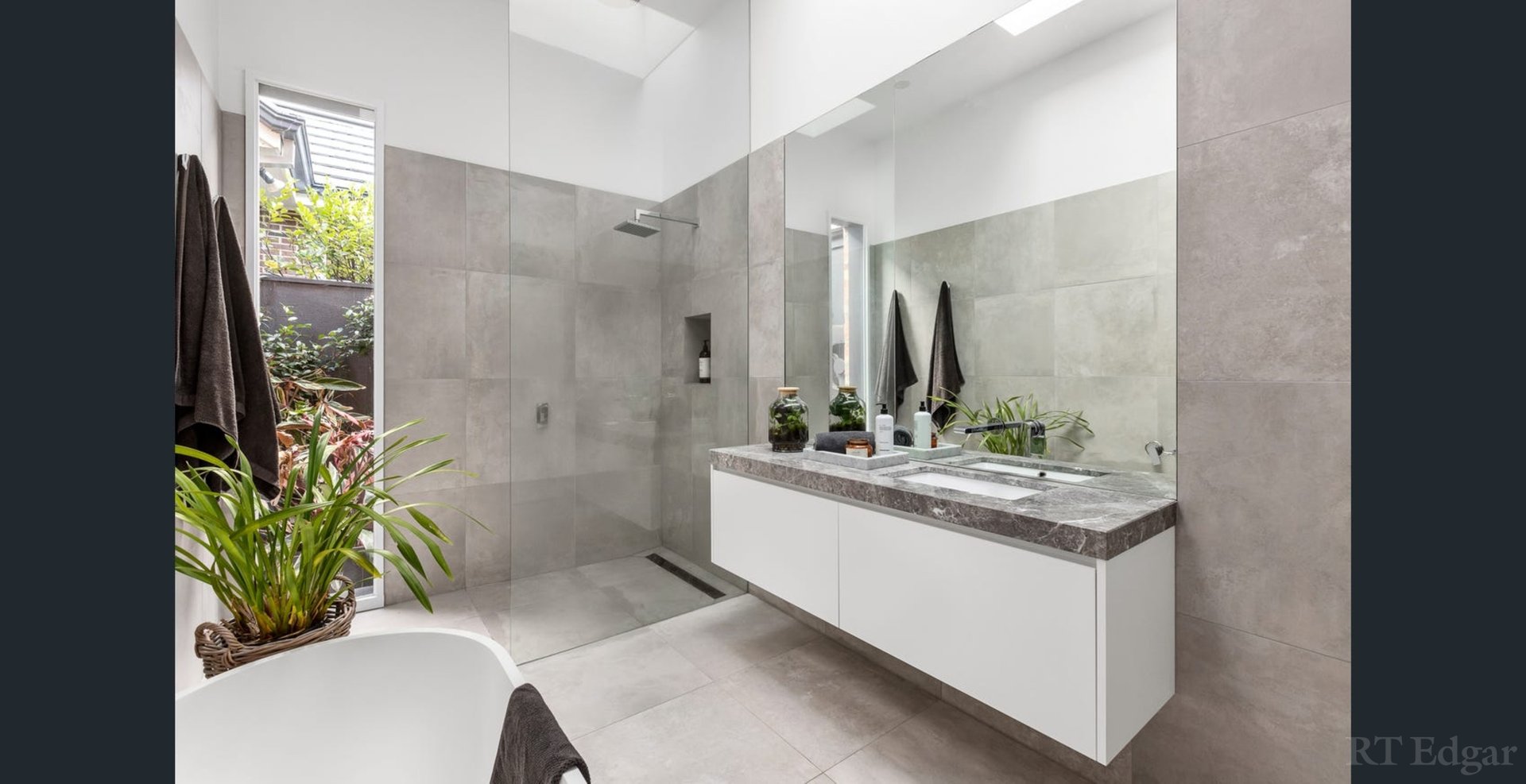 Property Gallery Thumbnail 10