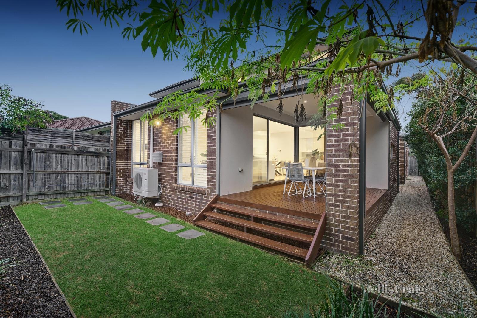 93 Eley Road, Box Hill South image 18