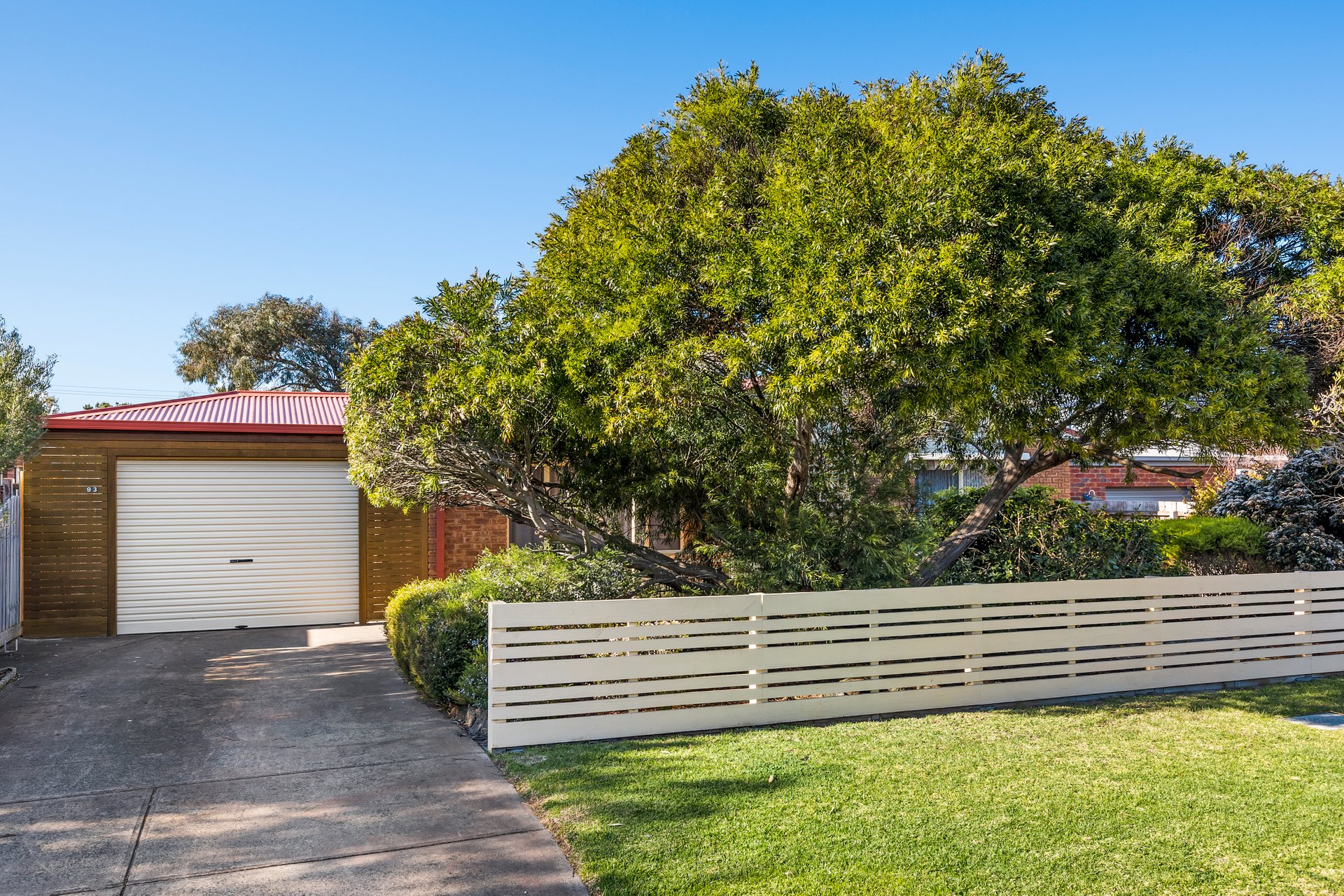 Property Gallery Thumbnail 8