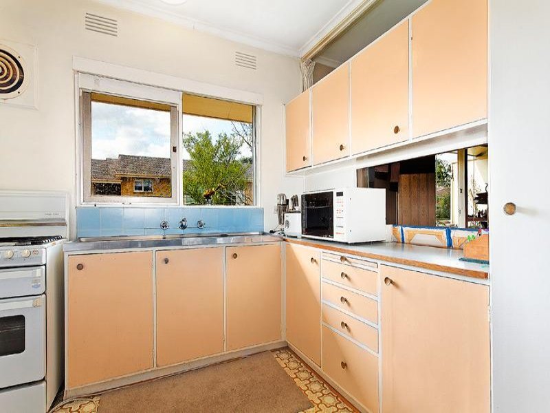9/3 Kireep Road, Balwyn image 3