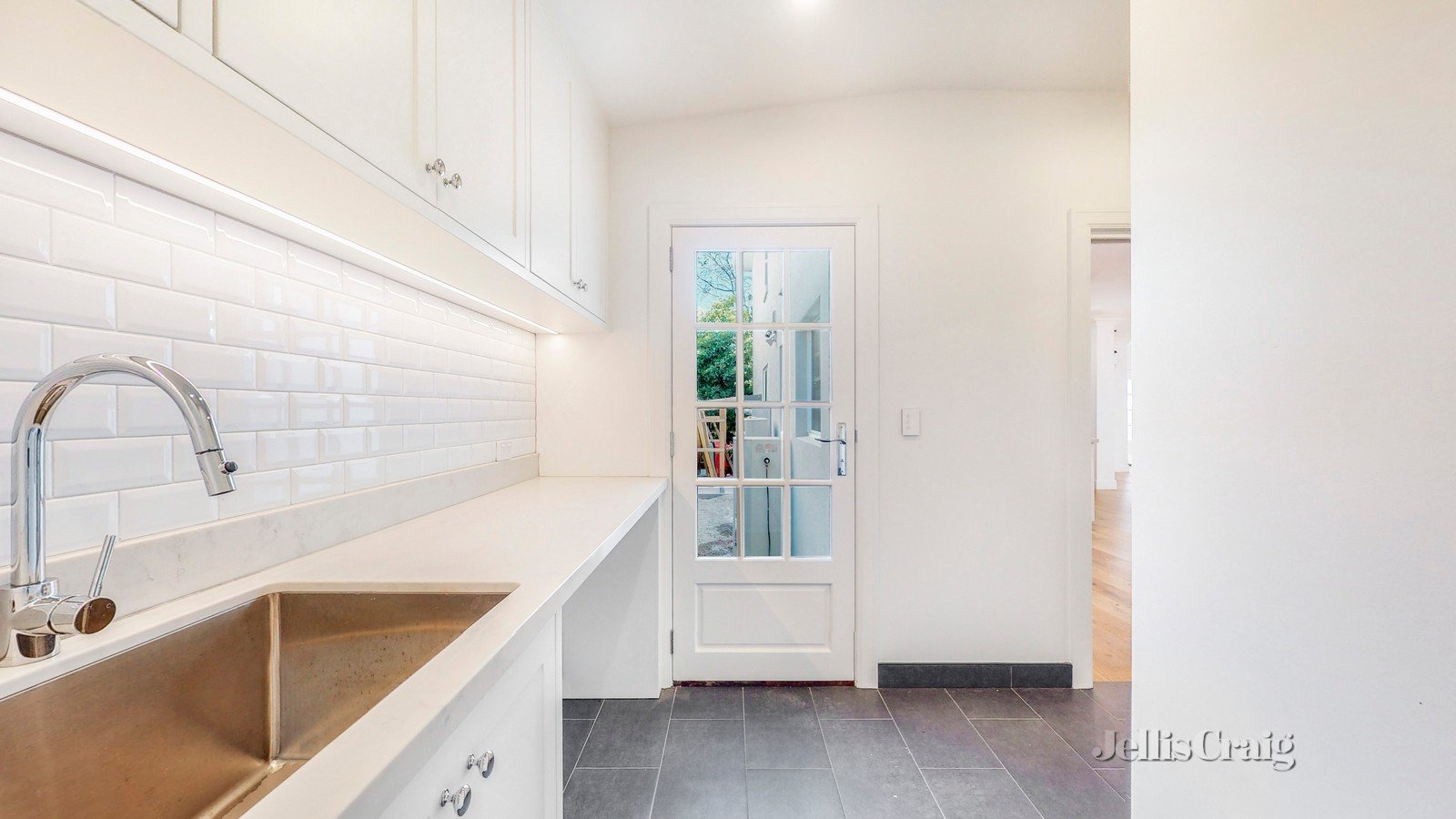 93 Nicholas St, Ashburton image 4