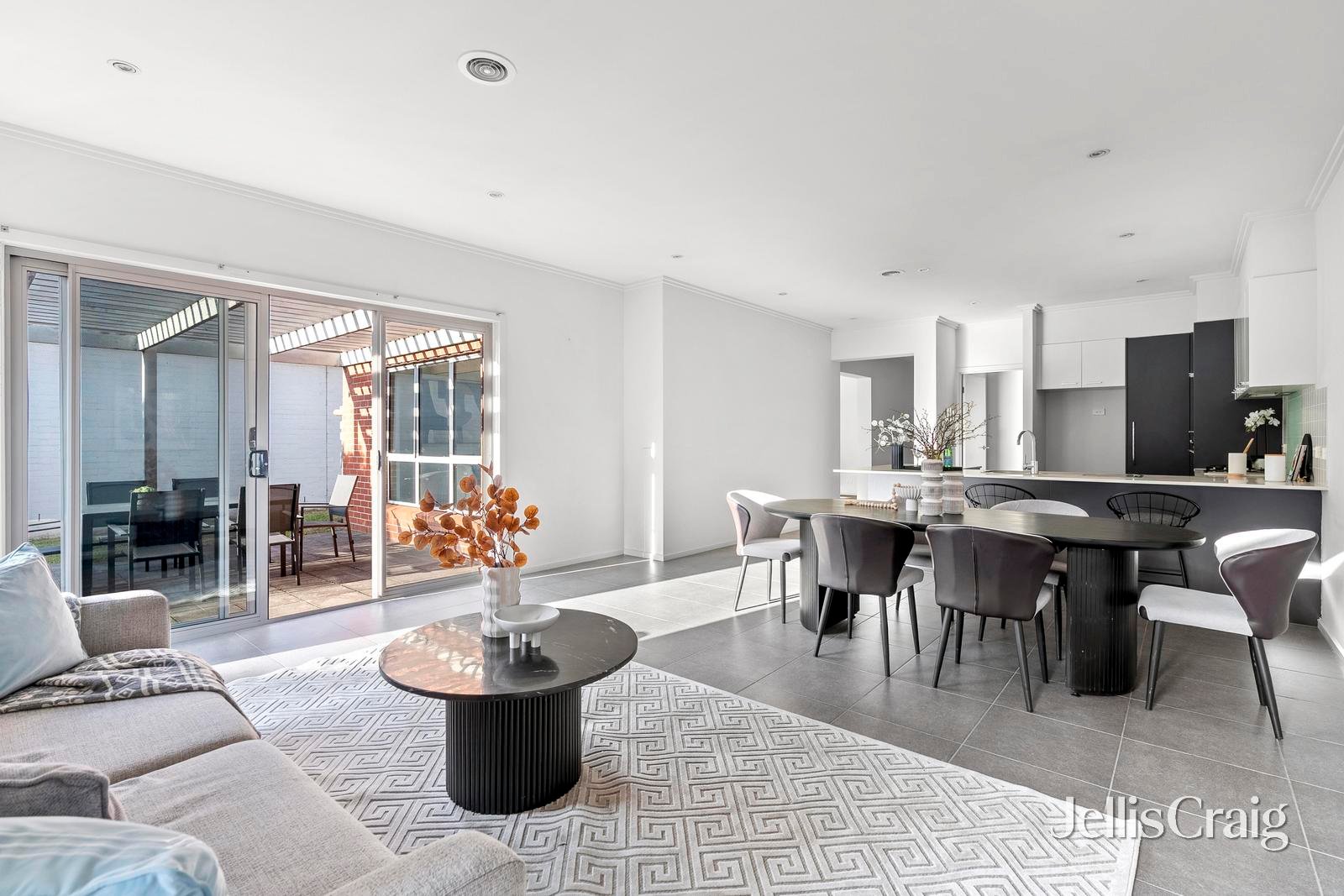 93 Parkville Avenue, Parkville image 5