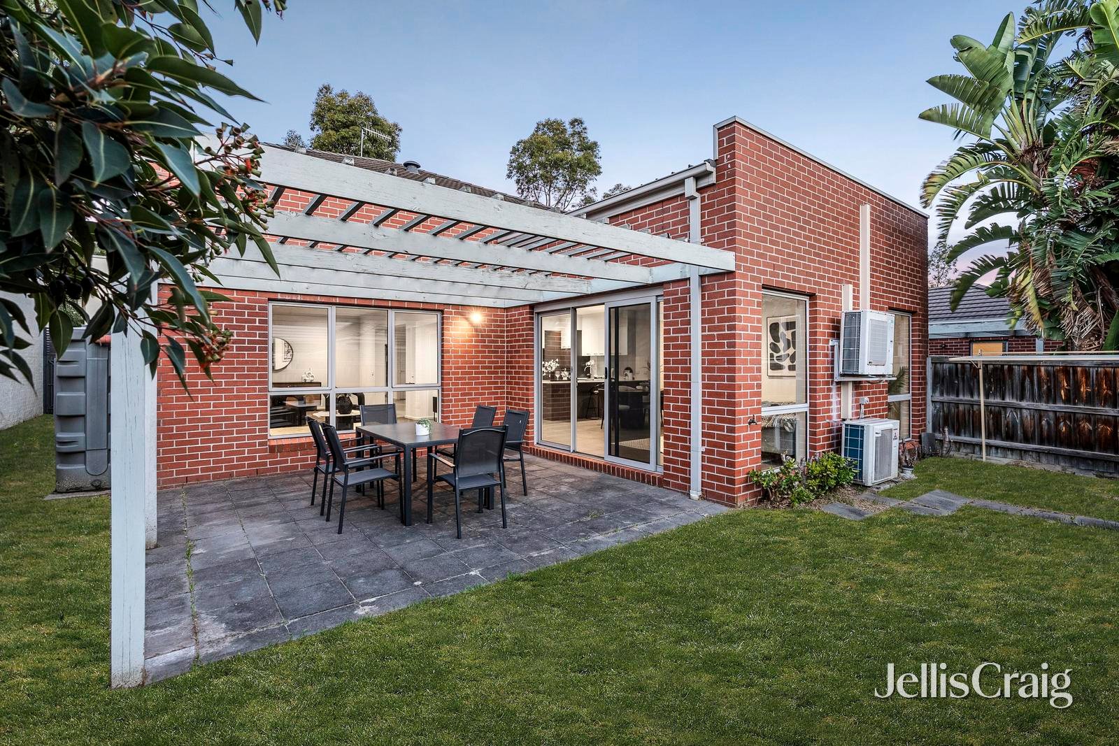 93 Parkville Avenue, Parkville image 17
