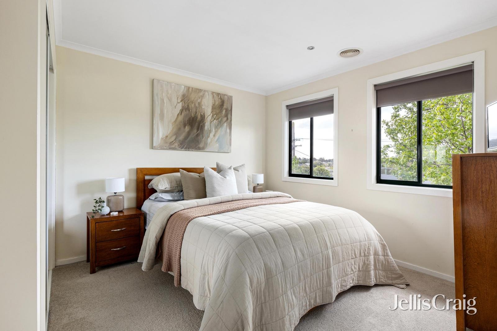 93 Plenty Lane, Greensborough image 9