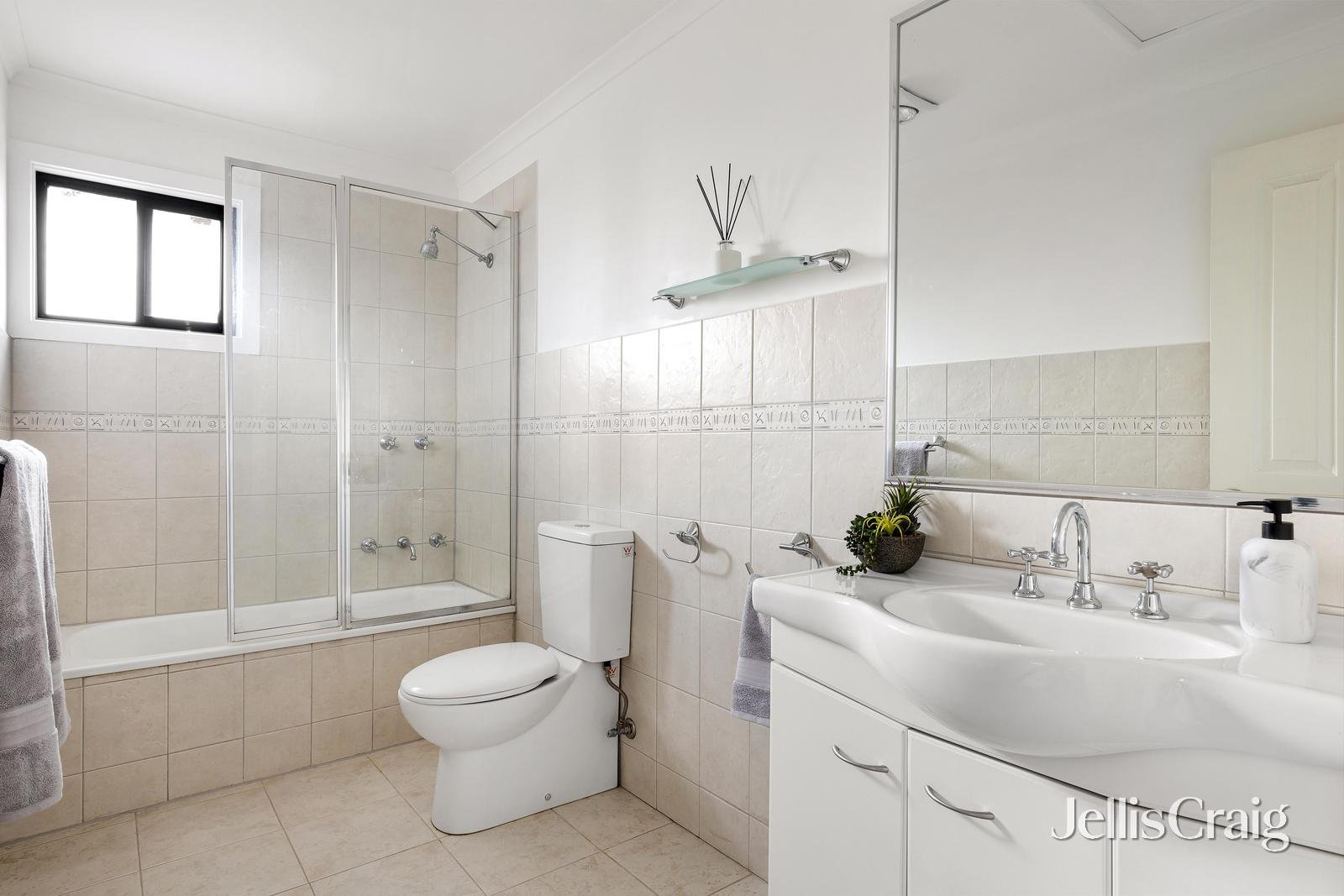 93 Plenty Lane, Greensborough image 13