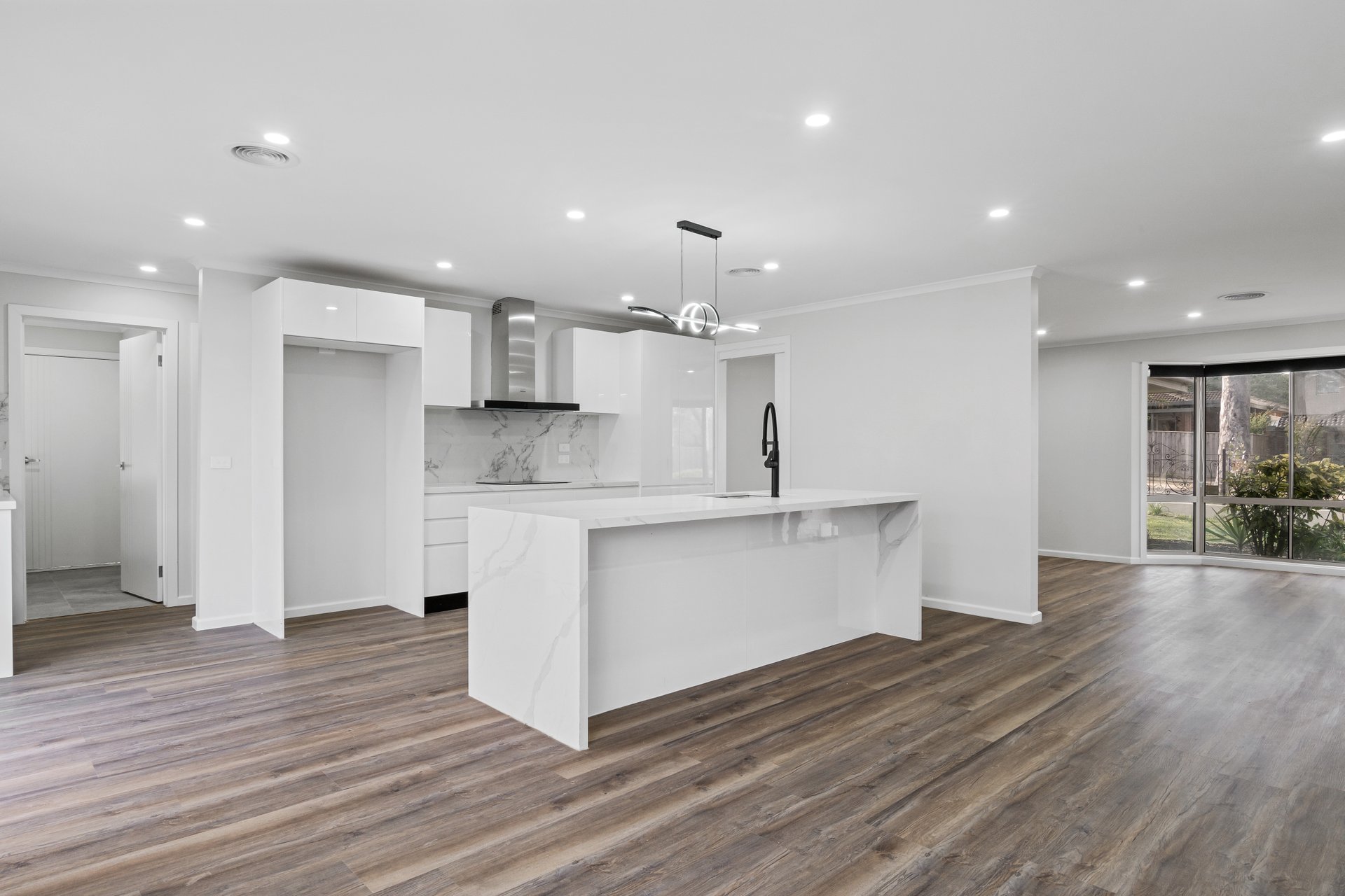 93 Taylors Lane, Rowville image 3