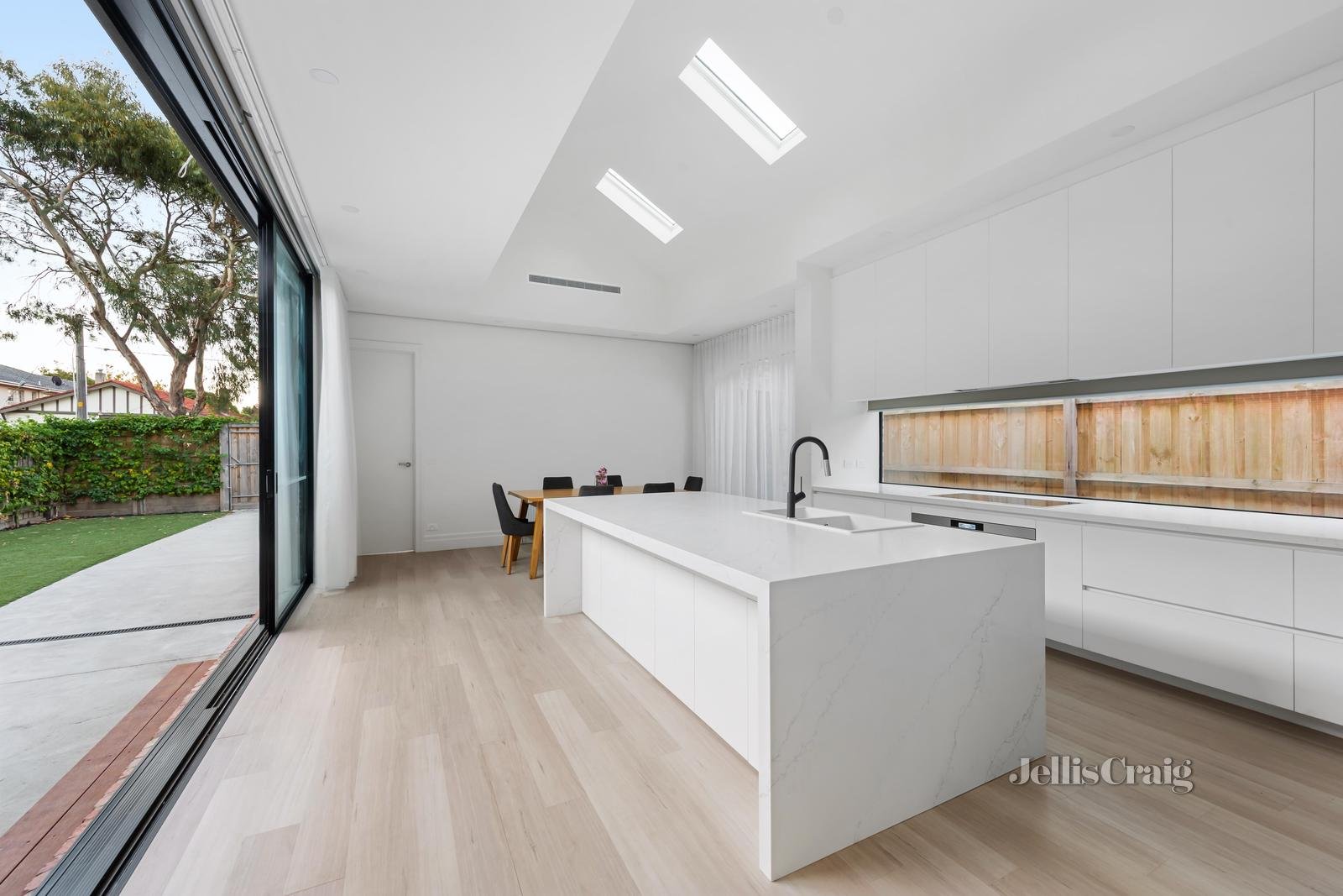 93 Willesden Road, Hughesdale image 3