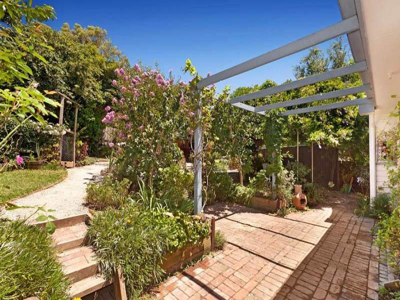 93 Winfield Road, Balwyn North image 8