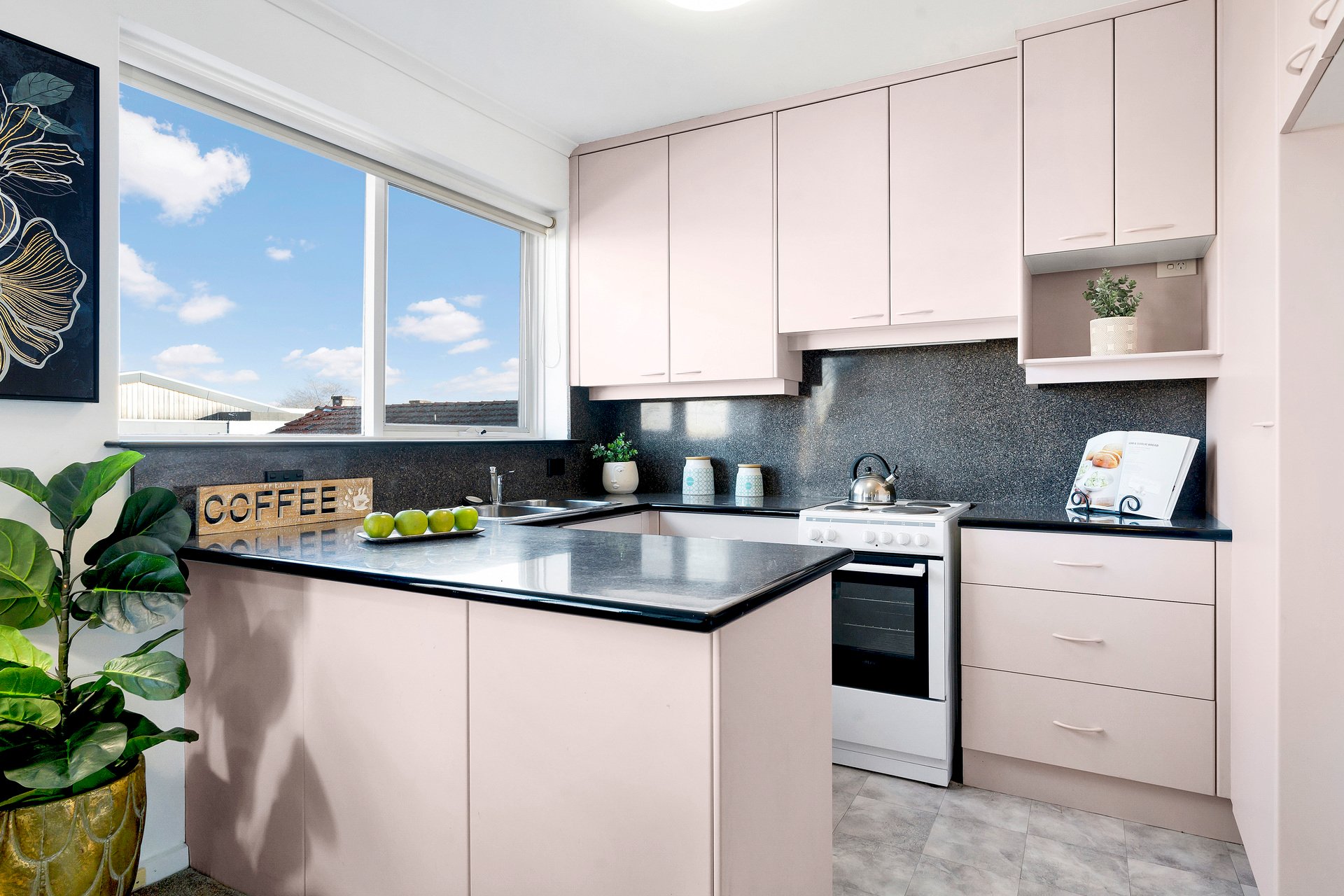 Property Gallery Thumbnail 4