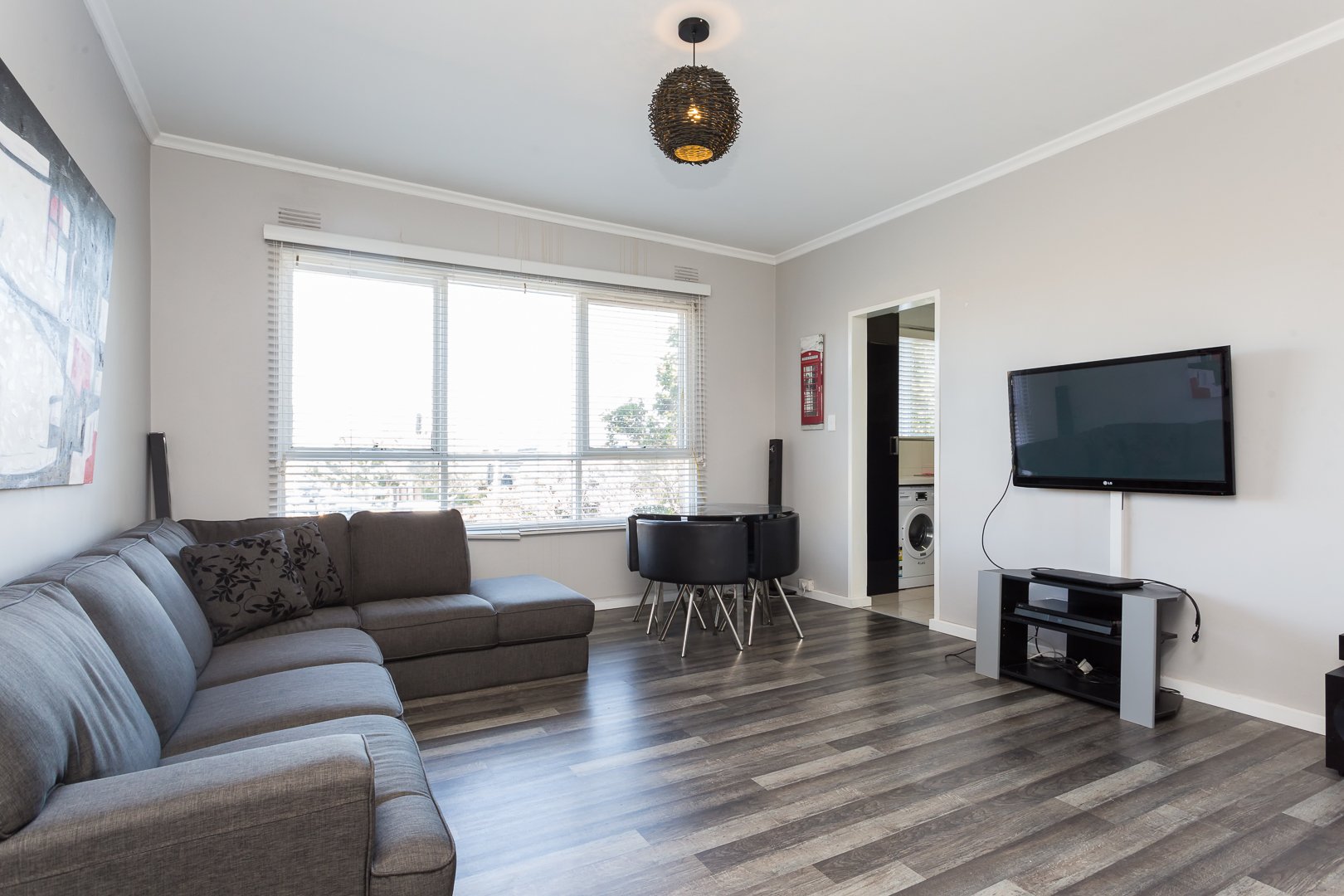 9/307 Riversdale Road, Hawthorn image 2