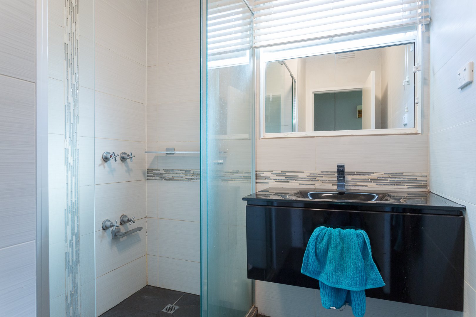 9/307 Riversdale Road, Hawthorn image 5