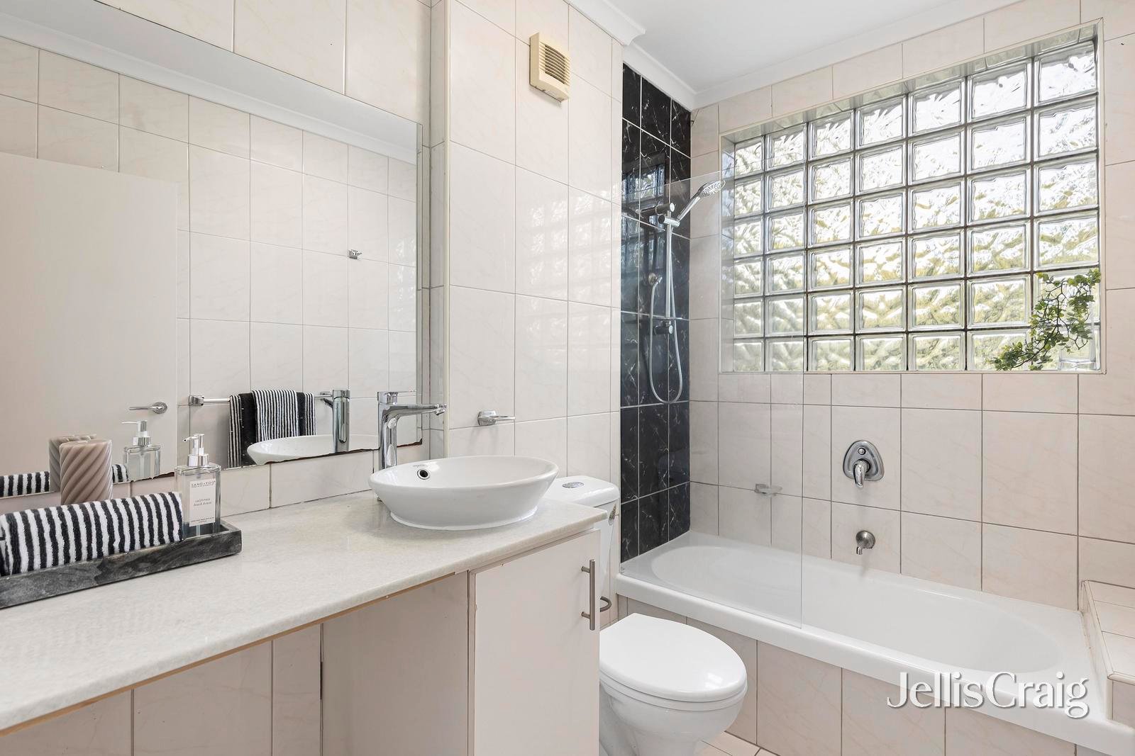 9/313 Dandenong Road, Prahran image 7