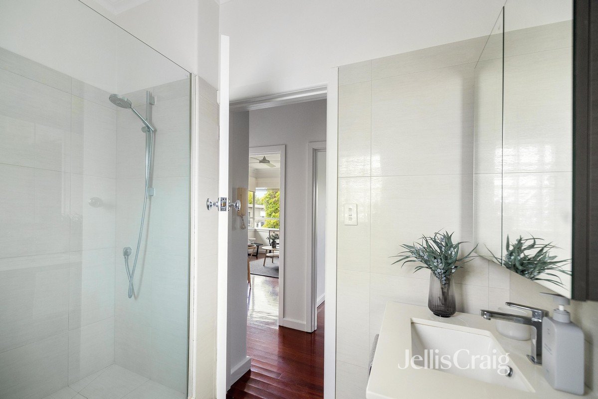 9/32 Williams Road, Prahran image 6