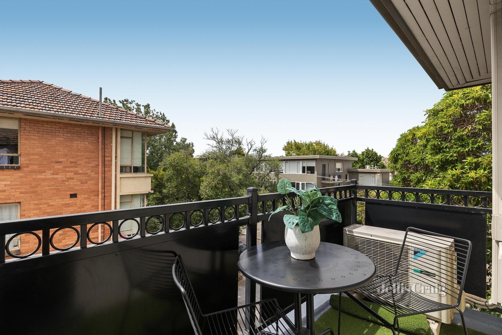 9/32 Williams Road, Prahran image 2