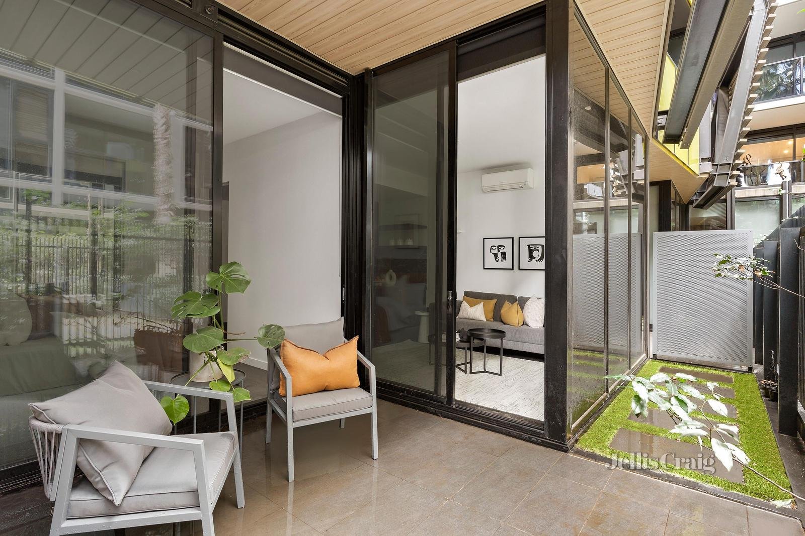 9/33 Blackwood Street, North Melbourne image 7