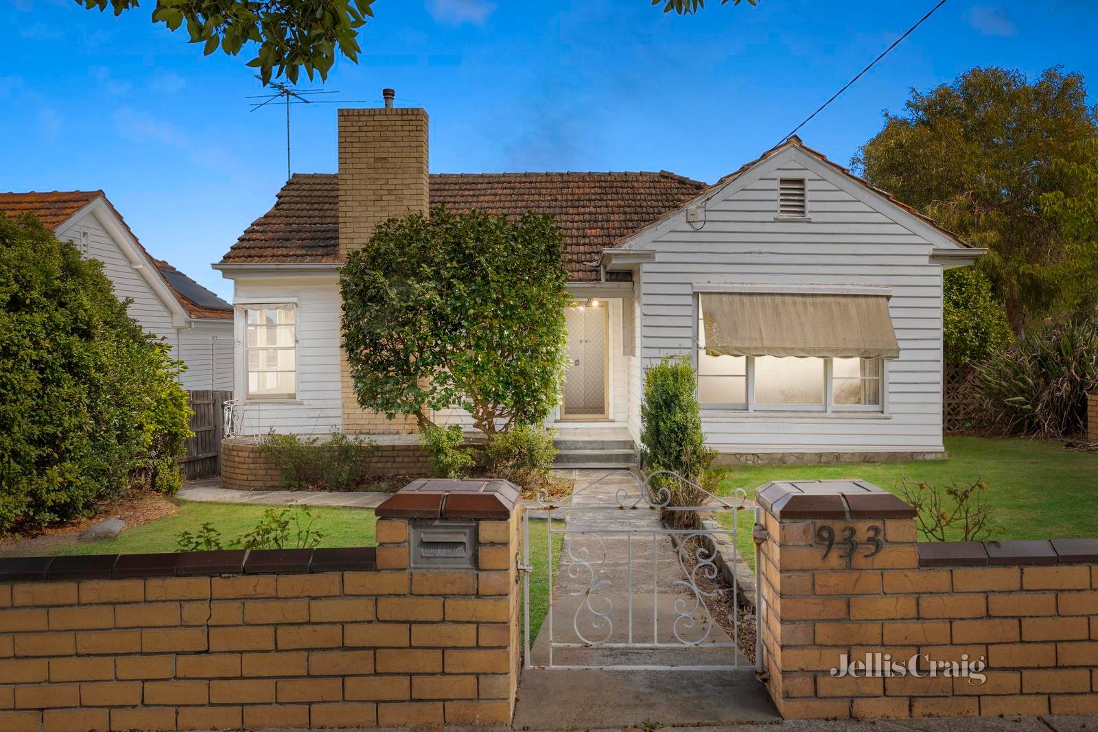 933 Station Street, Box Hill North image 2