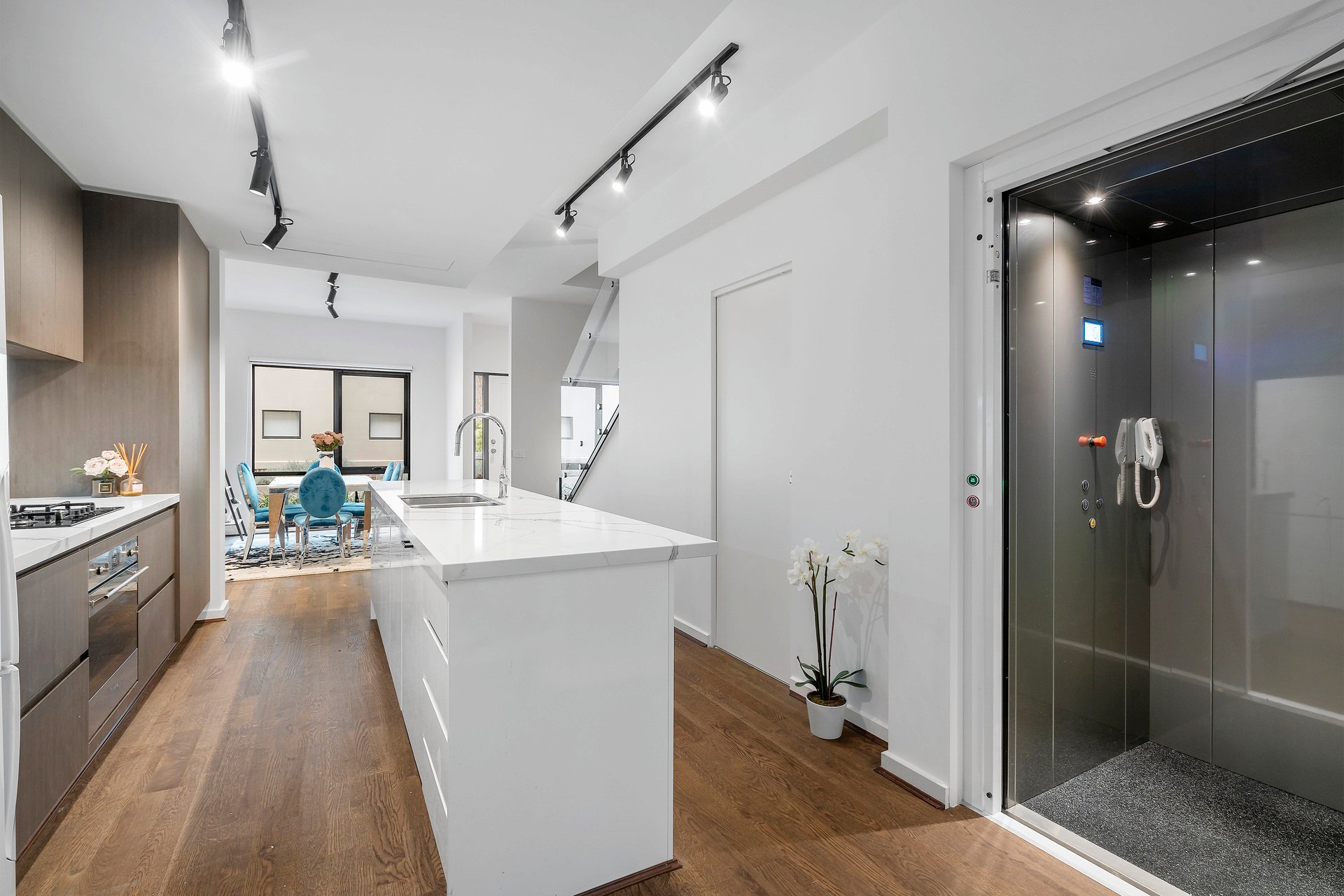 Property Gallery Thumbnail 2