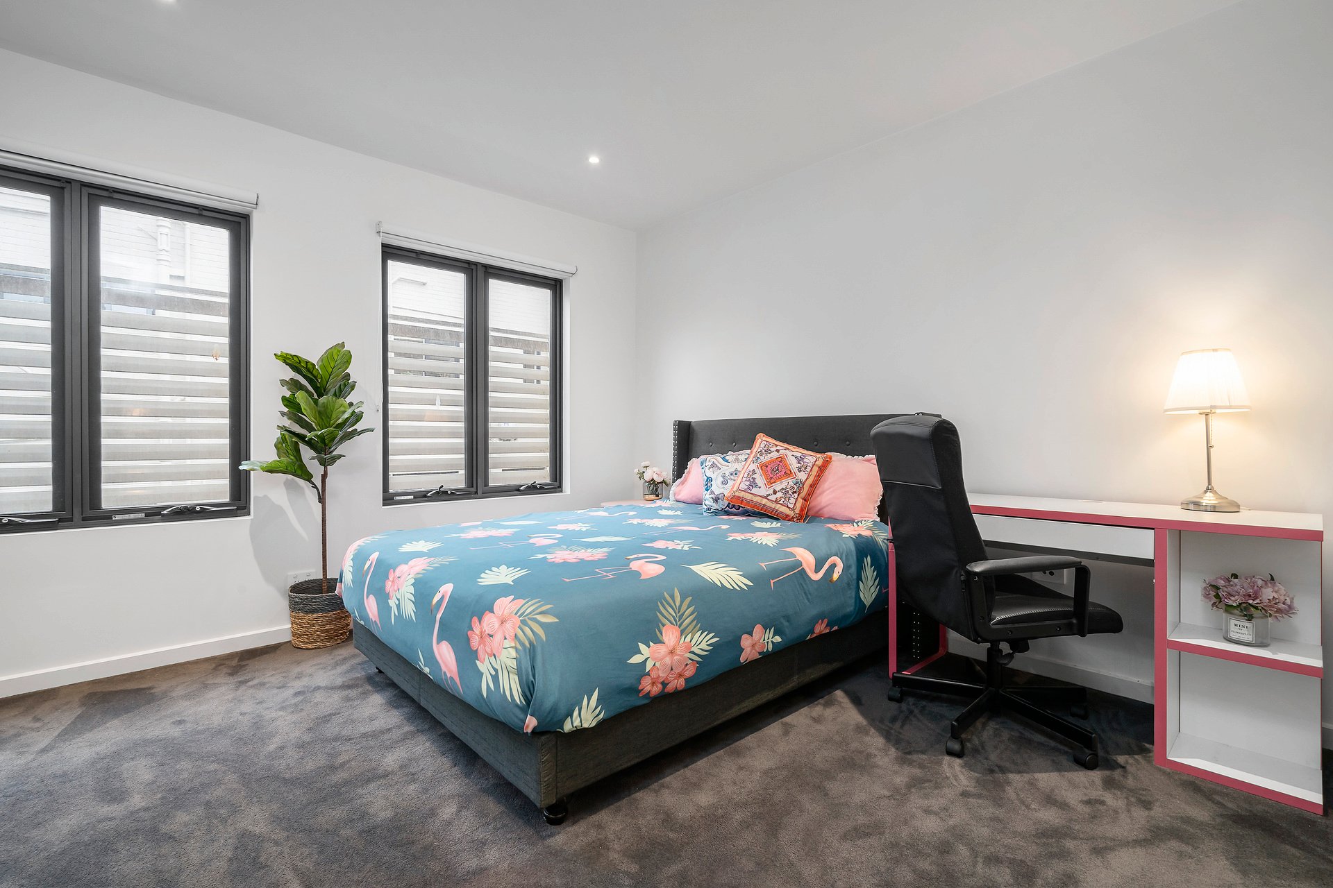 Property Gallery Thumbnail 8