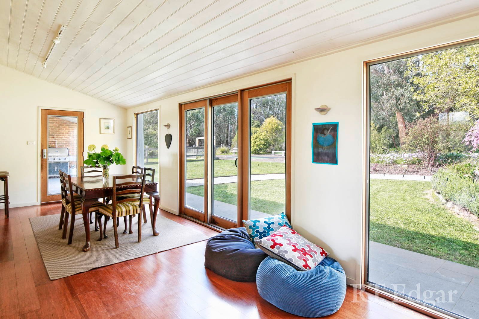 Property Gallery Thumbnail 8